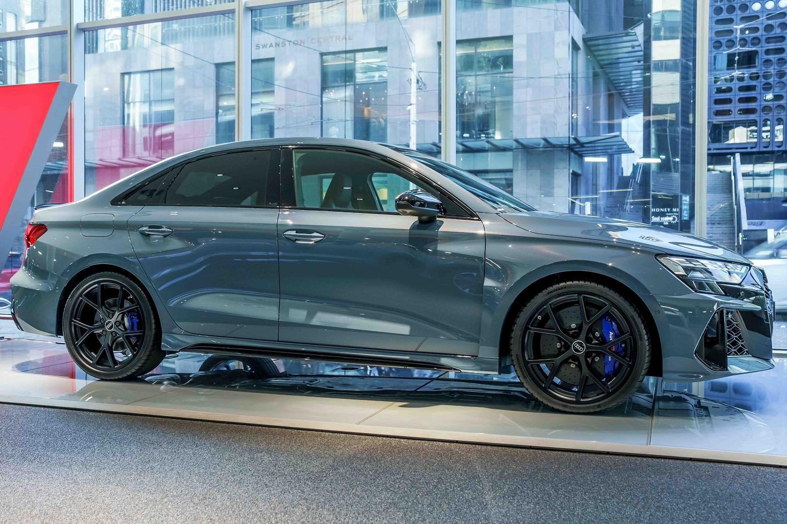 2025 AUDI RS 3 8Y MY25 2.5 TFSI S TRONIC 7 SP AUTO S-TRONIC 4D SEDAN