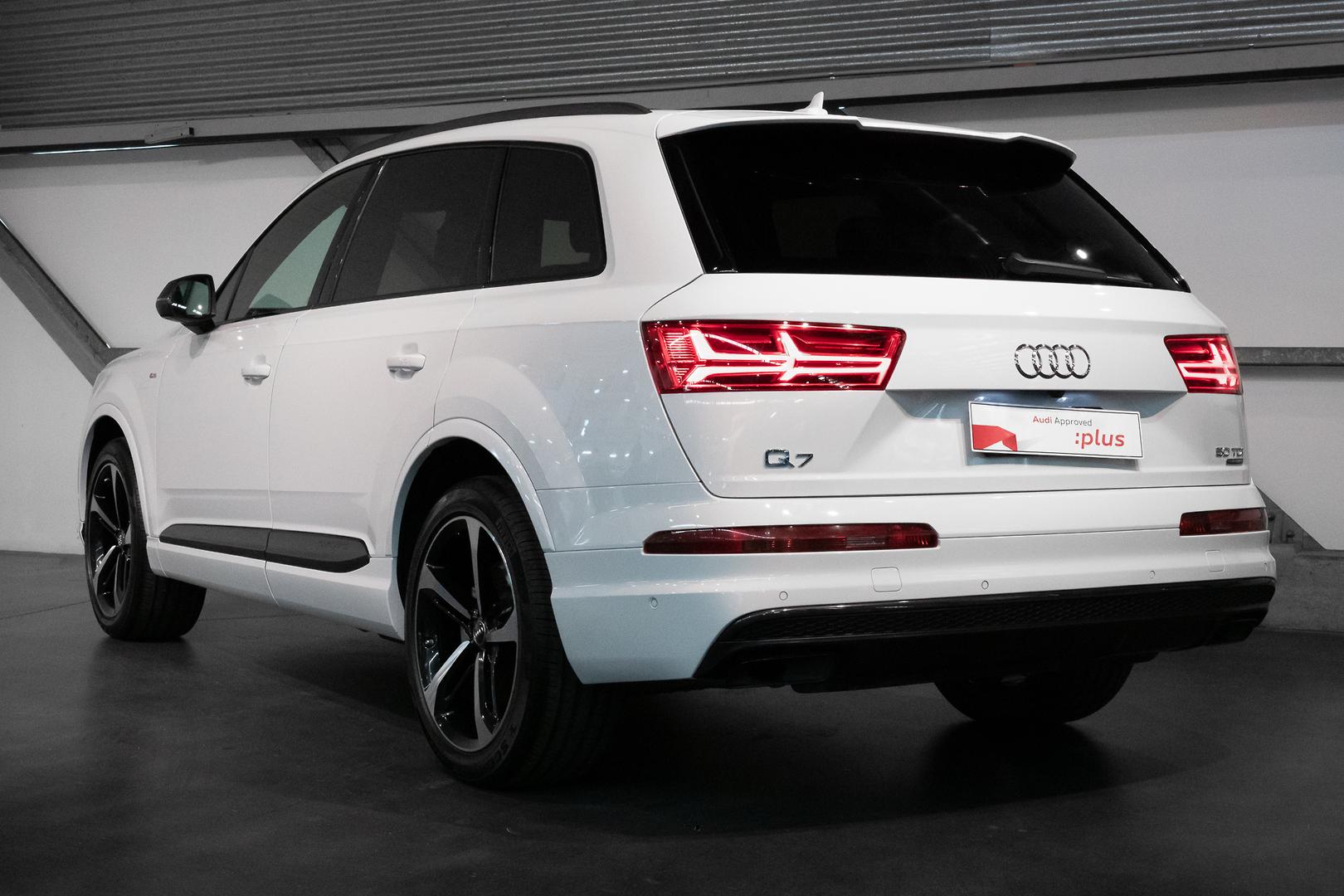 2018 AUDI Q7 4M MY19 50 TDI QUATTRO BLACK EDITION 8 SP AUTOMATIC TIPTRONIC 4D WAGON