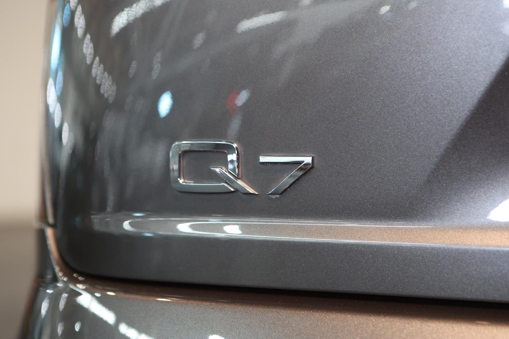2018 AUDI Q7 4M MY19 50 TDI QUATTRO 8 SP AUTOMATIC TIPTRONIC 4D WAGON