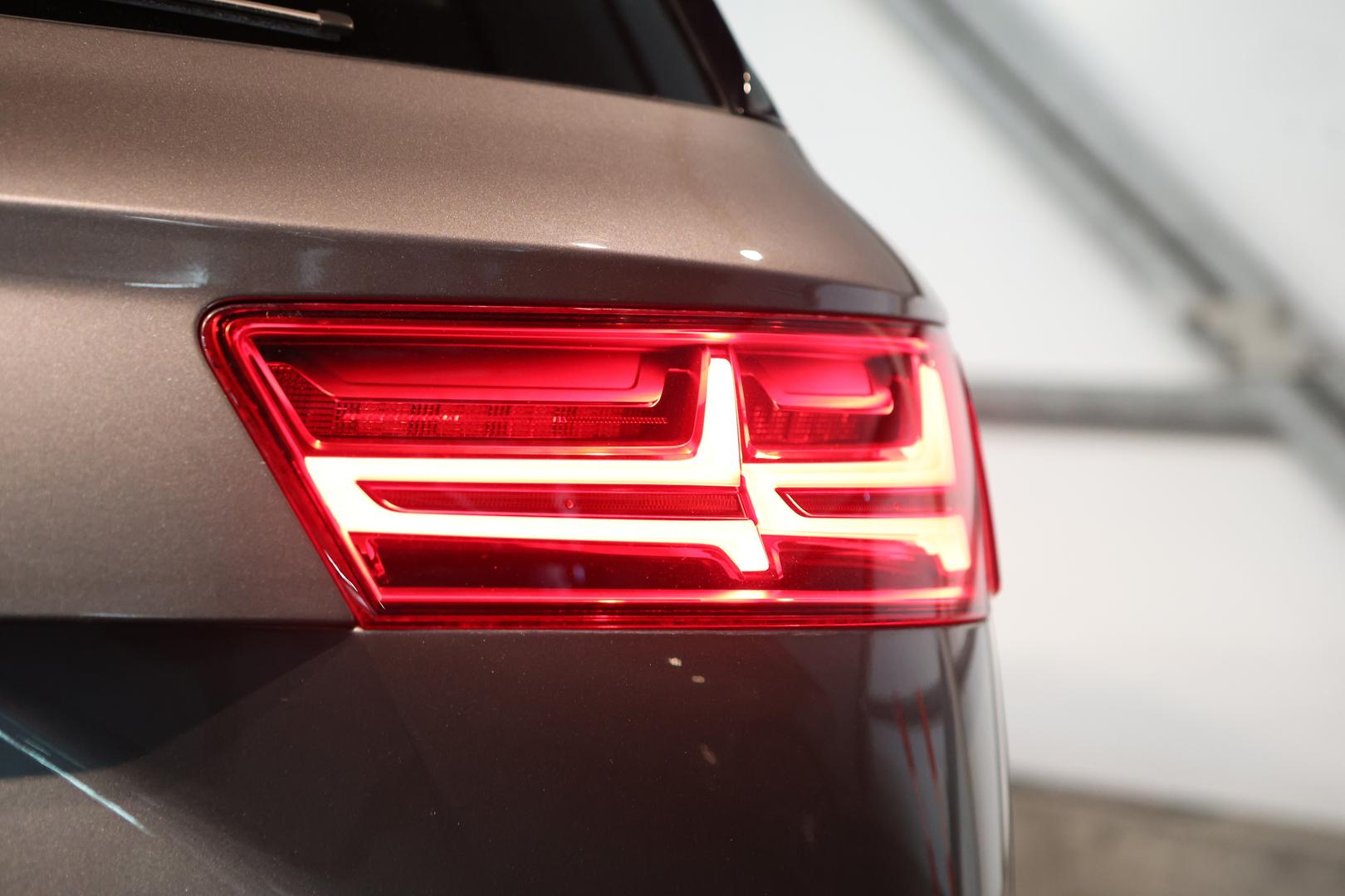 2018 AUDI Q7 4M MY19 50 TDI QUATTRO 8 SP AUTOMATIC TIPTRONIC 4D WAGON