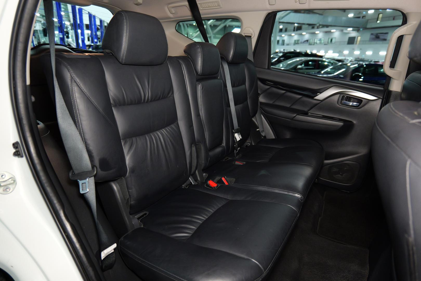2017 MITSUBISHI PAJERO SPORT MY16 EXCEED (4x4) 7 SEAT 8 SP AUTOMATIC 4D WAGON
