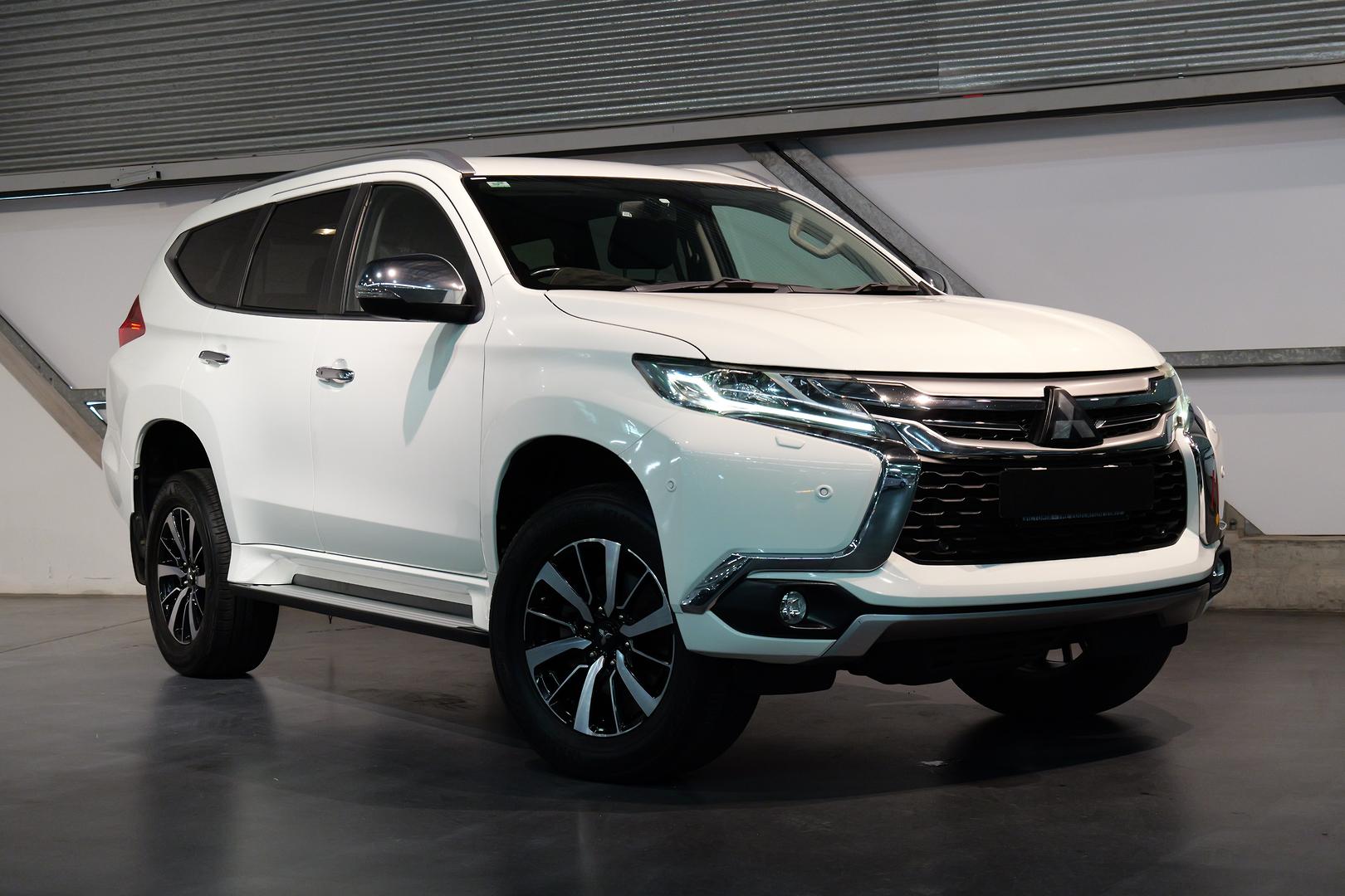 2017 MITSUBISHI PAJERO SPORT MY16 EXCEED (4x4) 7 SEAT 8 SP AUTOMATIC 4D WAGON