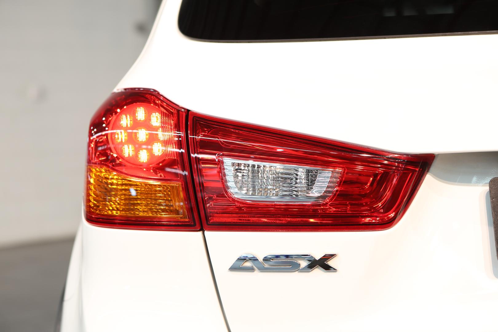2017 MITSUBISHI ASX XC MY17 LS (2WD) CONTINUOUS VARIABLE 4D WAGON