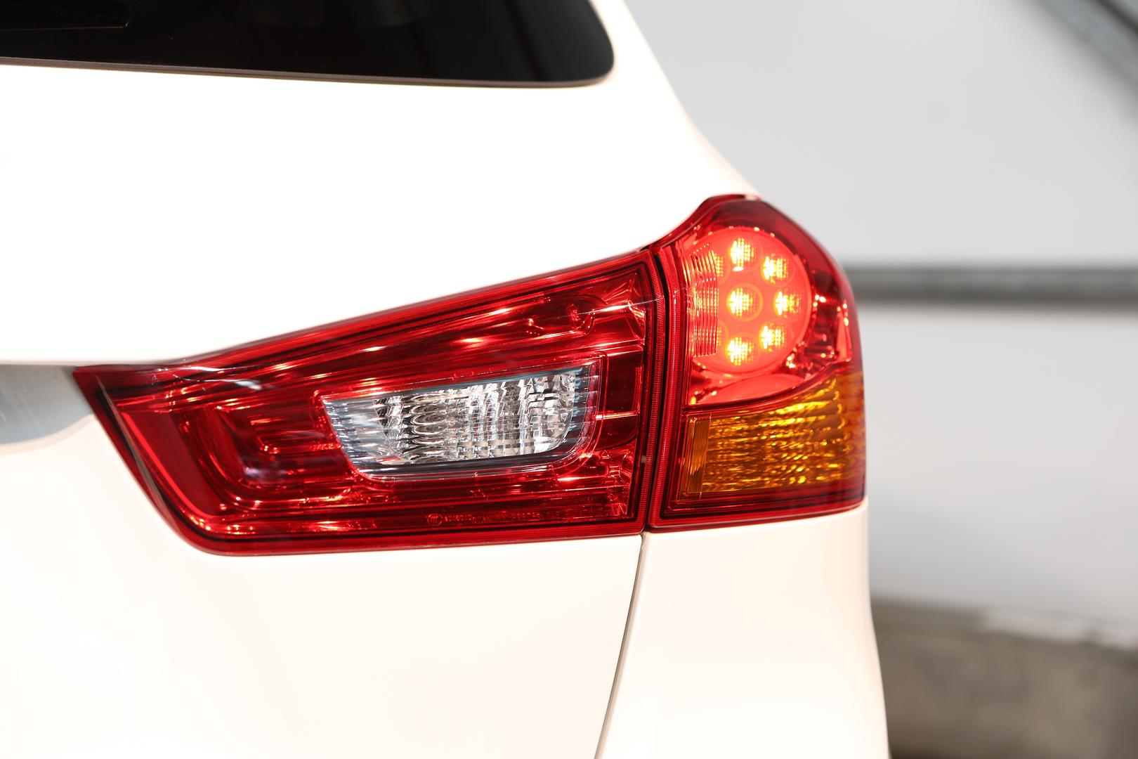2017 MITSUBISHI ASX XC MY17 LS (2WD) CONTINUOUS VARIABLE 4D WAGON