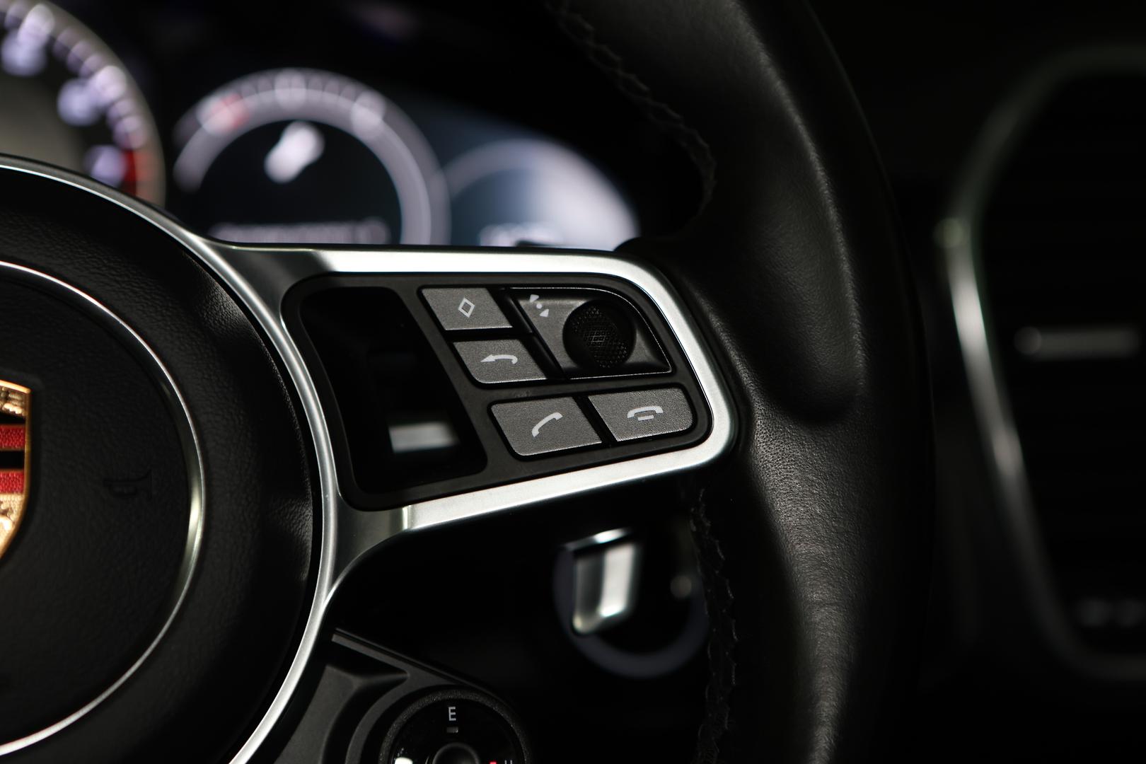 2020 PORSCHE CAYENNE 9YA MY21 E-HYBRID 8 SP AUTO TIPTRONIC S 4D WAGON