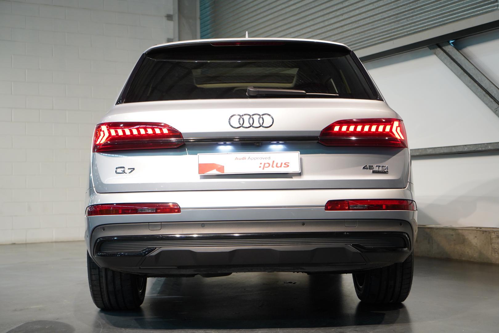 2021 AUDI Q7 4M MY21 45 TDI QUATTRO MHEV 8 SP AUTOMATIC TIPTRONIC 4D WAGON