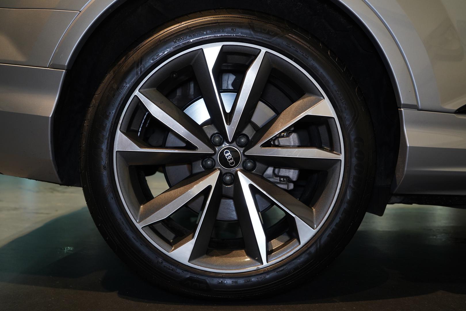 2021 AUDI Q7 4M MY21 45 TDI QUATTRO MHEV 8 SP AUTOMATIC TIPTRONIC 4D WAGON