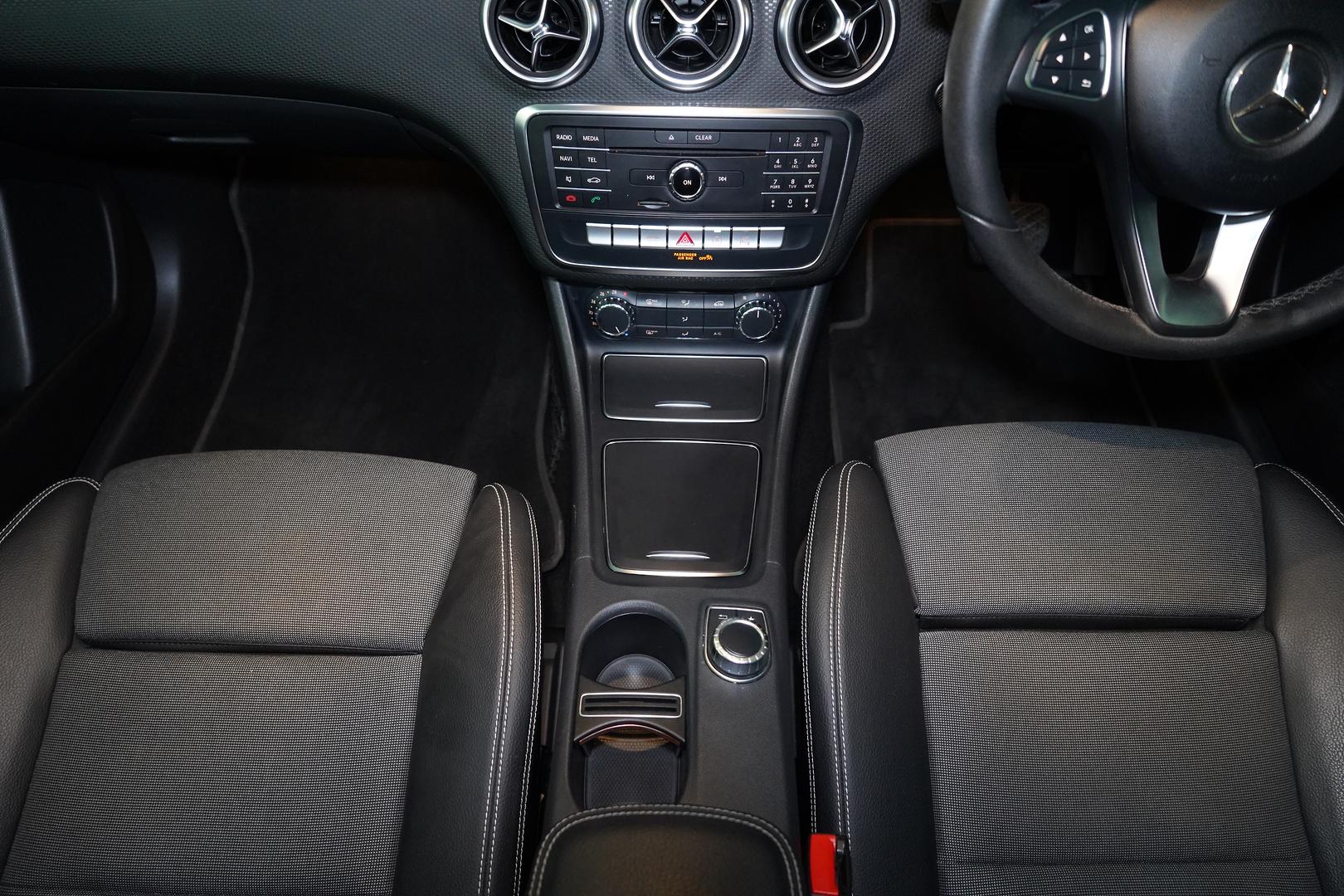 2017 MERCEDES-BENZ A180 176 MY17 7 SP AUTOMATIC 5D HATCHBACK