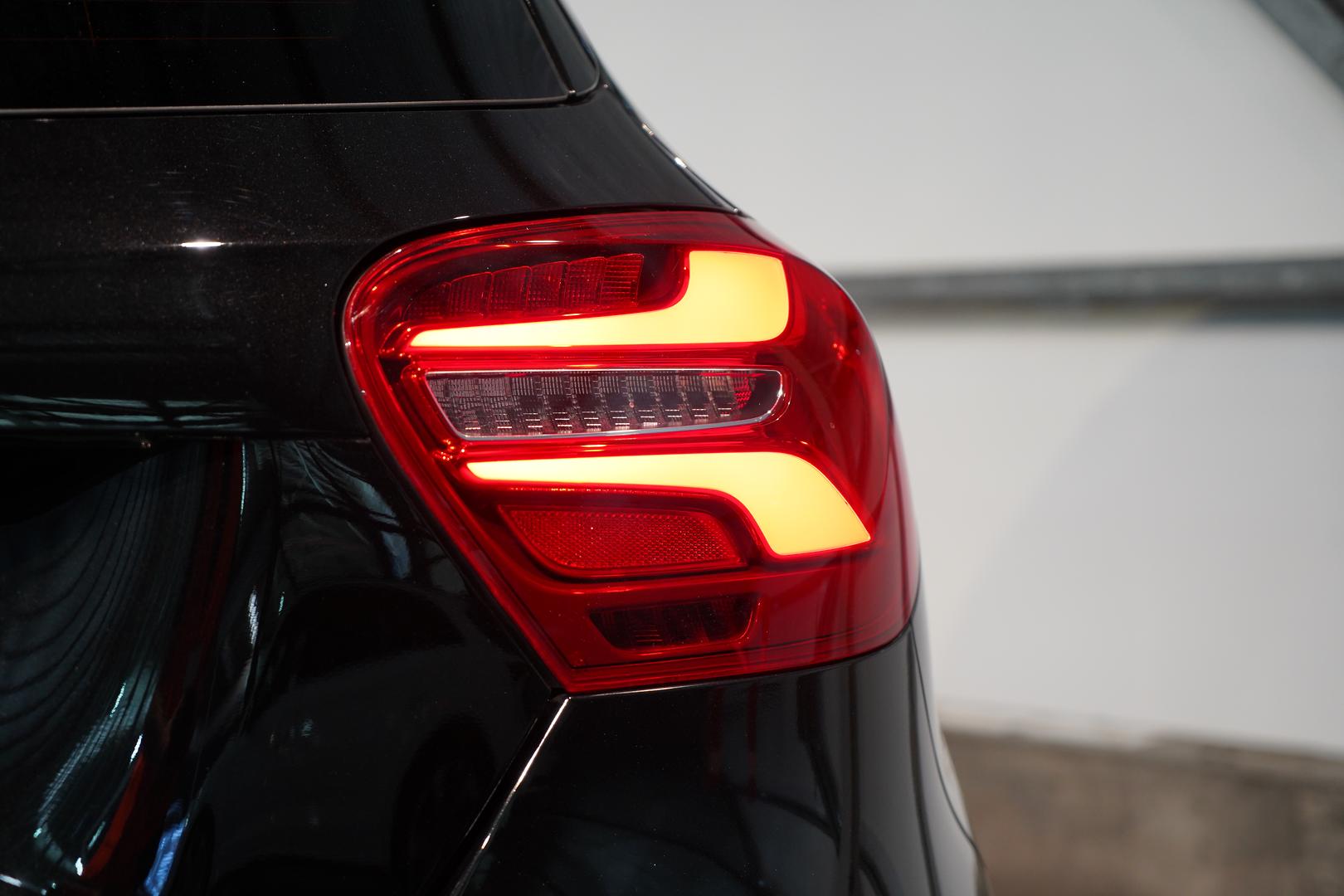 2017 MERCEDES-BENZ A180 176 MY17 7 SP AUTOMATIC 5D HATCHBACK