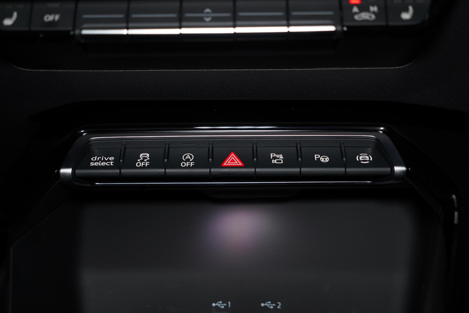 2025 AUDI RS 3 8Y MY25 2.5 TFSI S TRONIC 7 SP AUTO S-TRONIC 4D SEDAN