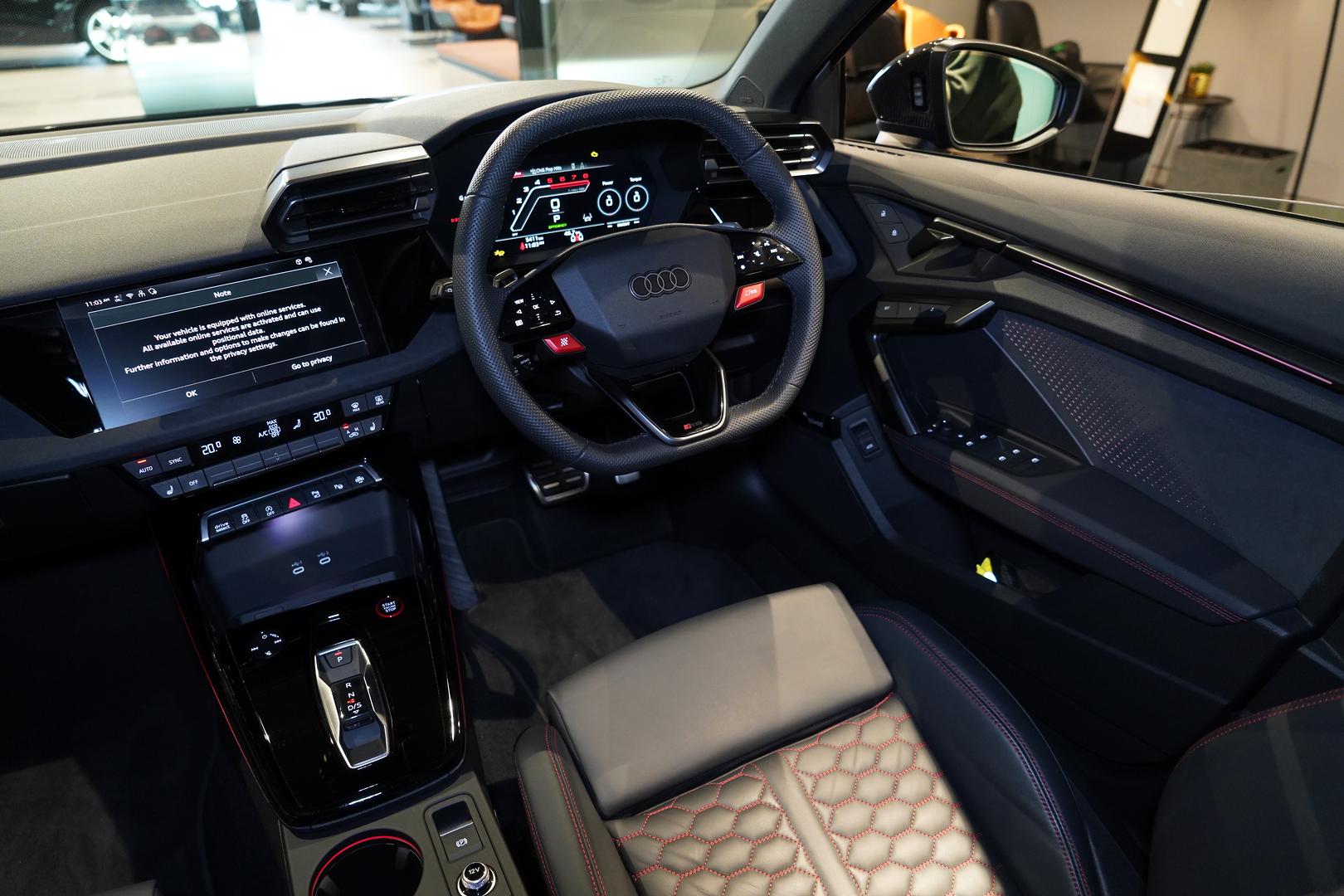 2025 AUDI RS 3 8Y MY25 2.5 TFSI S TRONIC 7 SP AUTO S-TRONIC 4D SEDAN