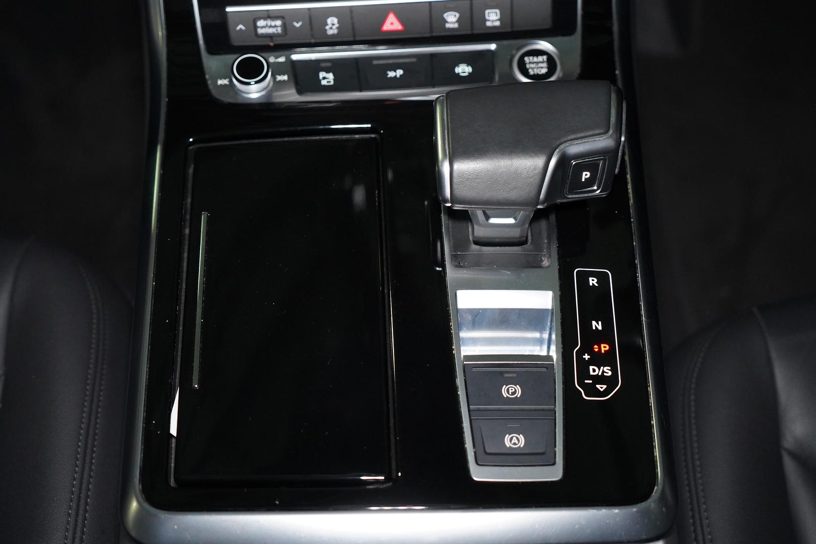 2021 AUDI Q7 4M MY21 50 TDI QUATTRO MHEV 8 SP AUTOMATIC TIPTRONIC 4D WAGON