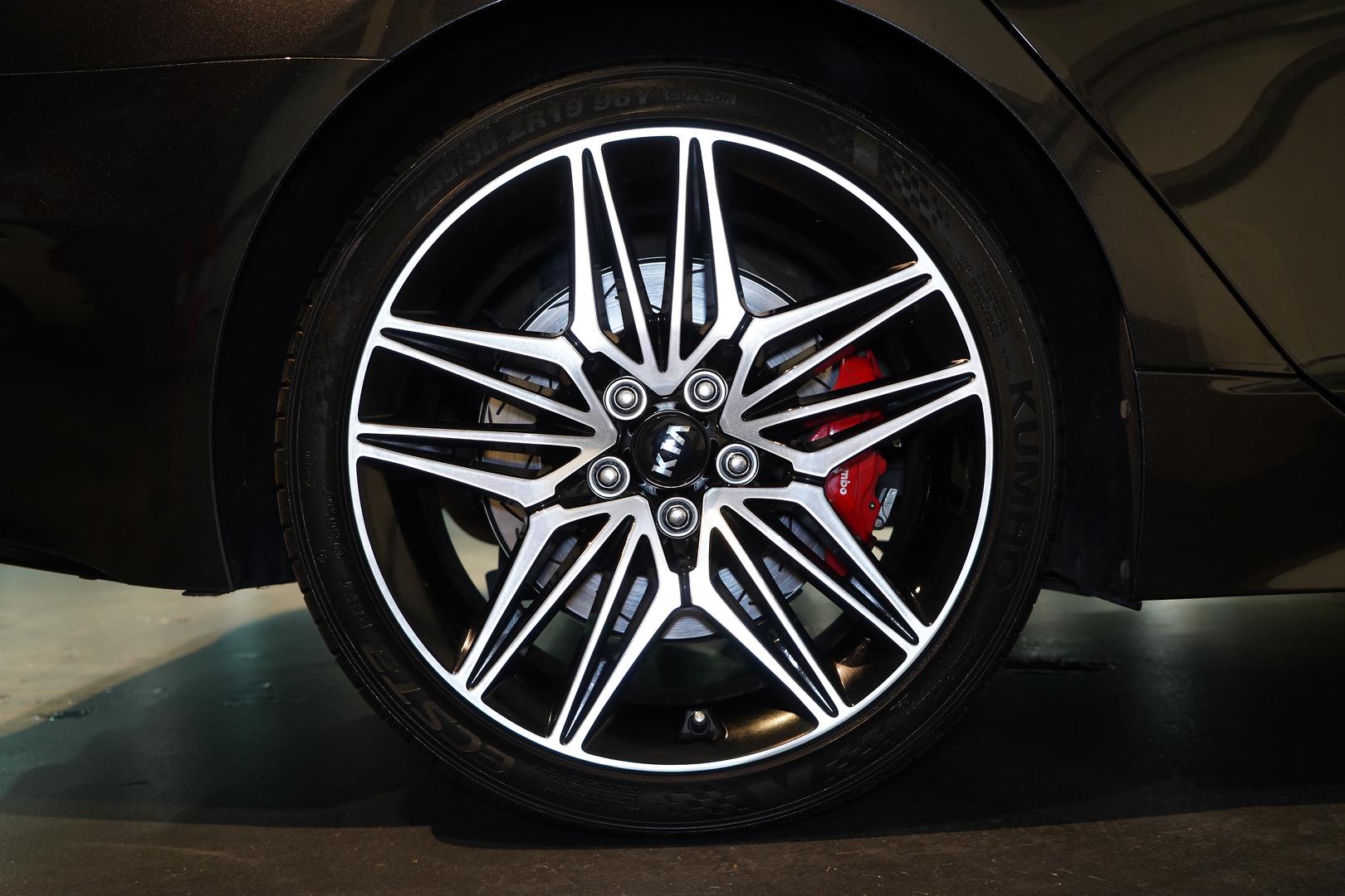2020 KIA STINGER CK MY20 GT (BLACK LEATHER) 8 SP AUTOMATIC 4D SEDAN