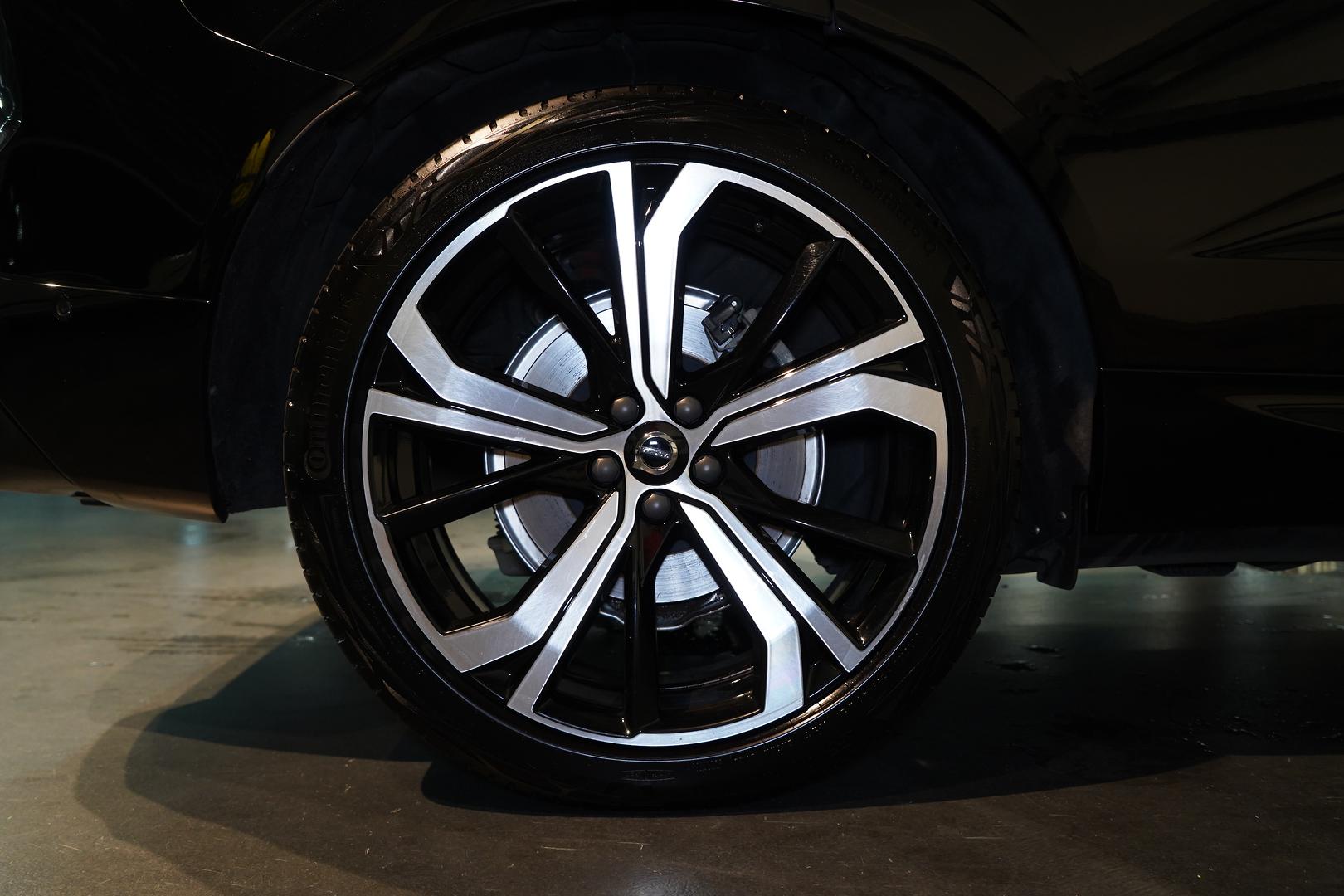 2022 VOLVO XC60 256 MY22 RECHARGE PHEV 8 SP AUTOMATIC 4D WAGON