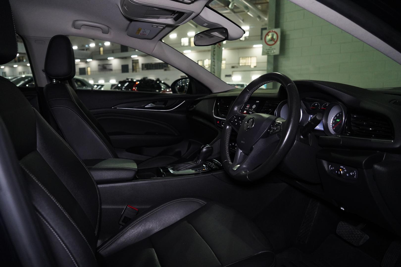 2018 HOLDEN CALAIS ZB 8 SP AUTOMATIC 5D LIFTBACK
