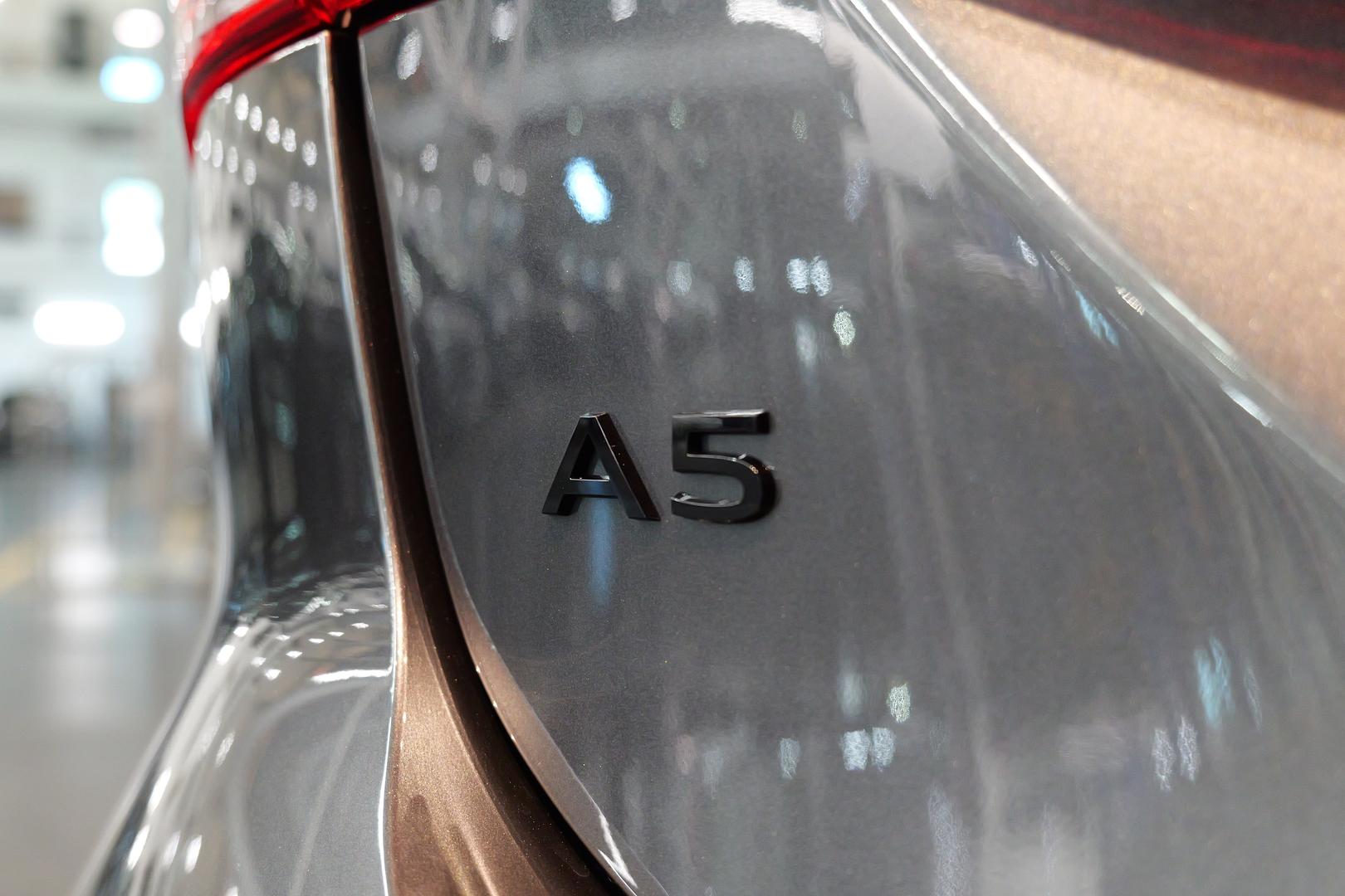 2025 AUDI A5 B10 E-HYBRID S-LINE AUTOMATIC 4D HATCHBACK