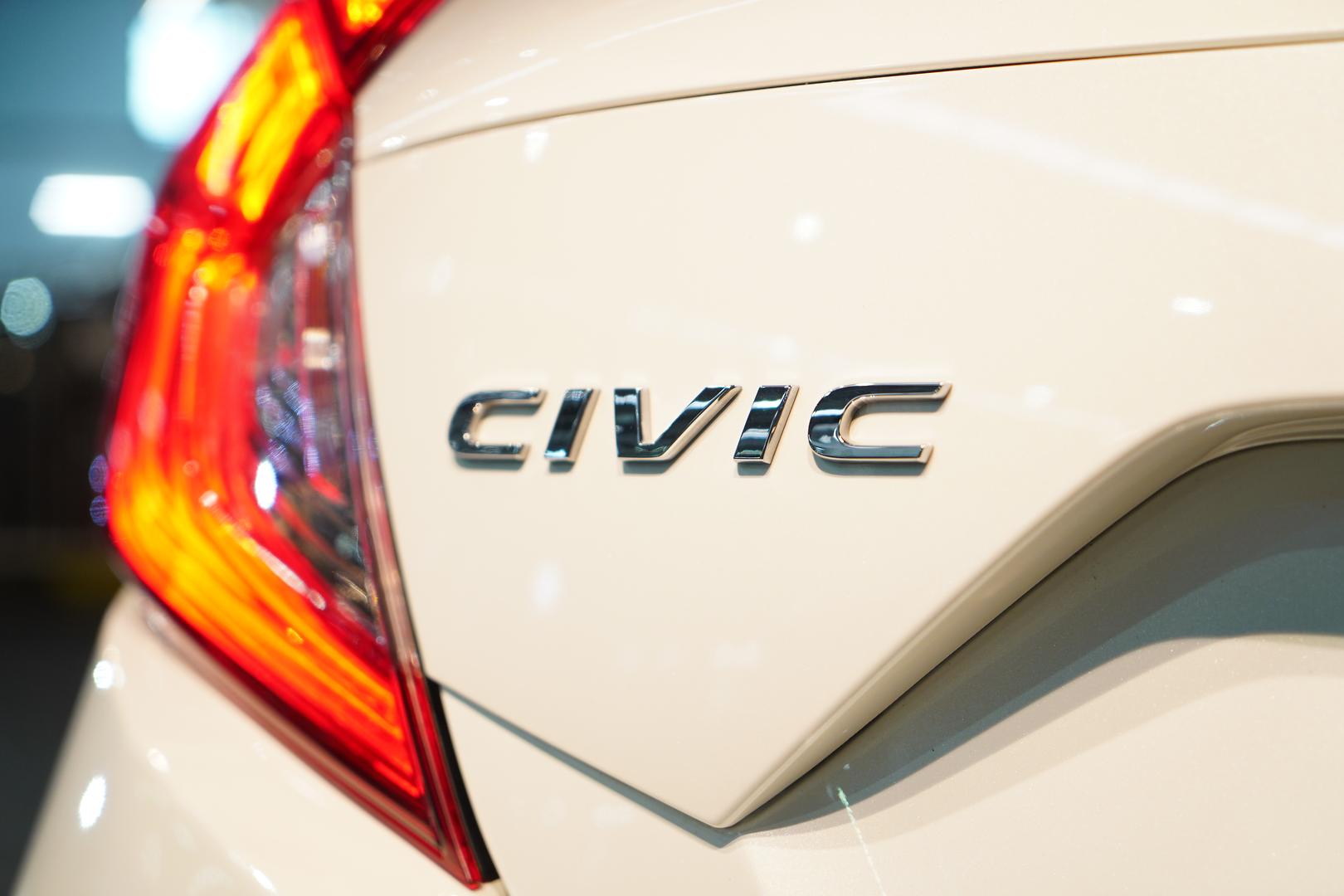 2017 HONDA CIVIC MY16 VTi-S CONTINUOUS VARIABLE 4D SEDAN