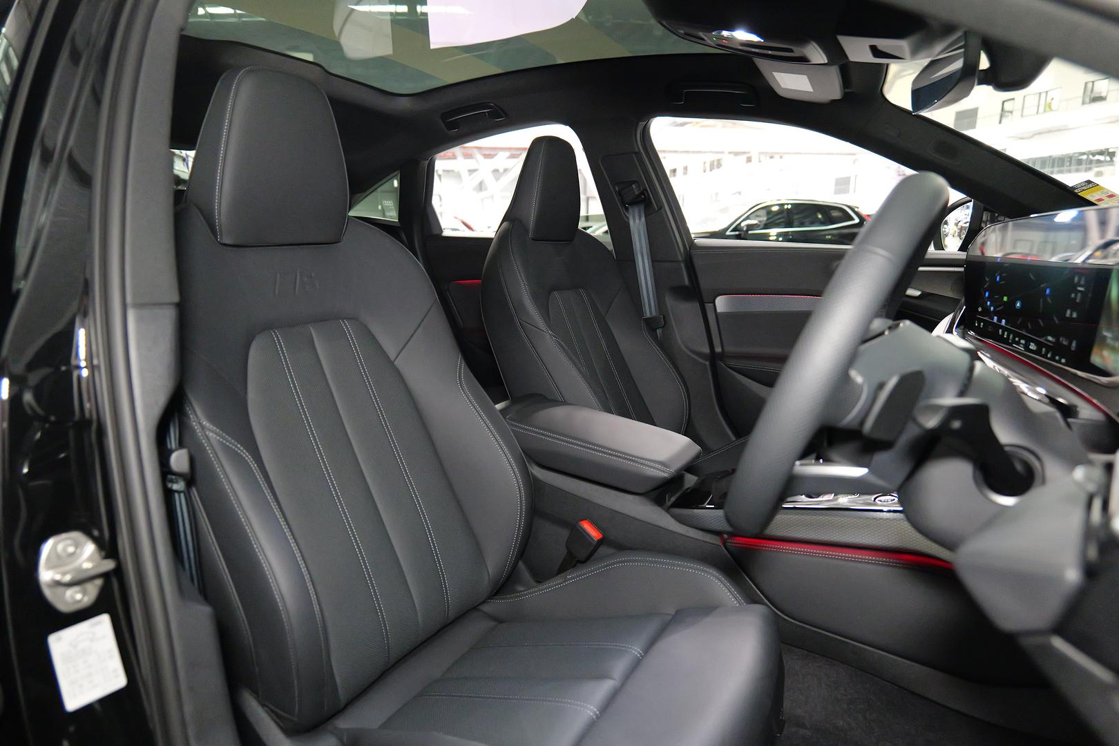 2025 AUDI A5 B10 E-HYBRID S-LINE AUTOMATIC 4D HATCHBACK