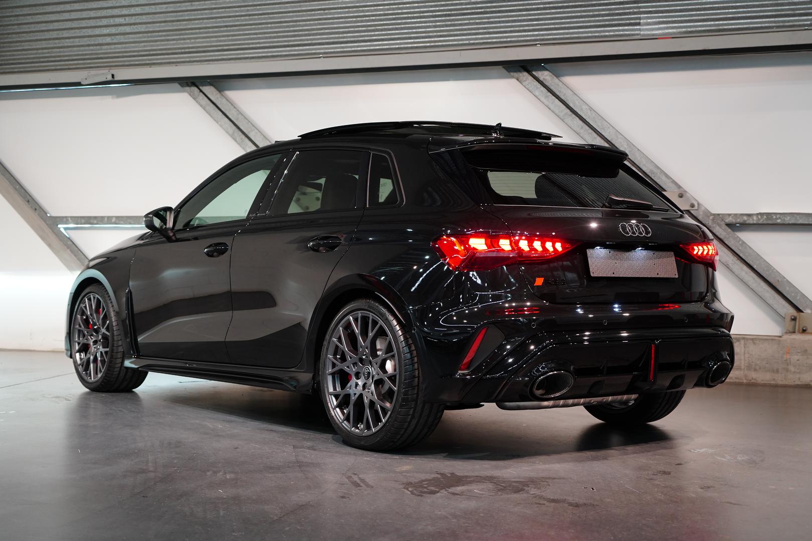 2025 AUDI RS 3 8Y MY24 2.5 TFSI S TRONIC 7 SP AUTO S-TRONIC 4D SEDAN