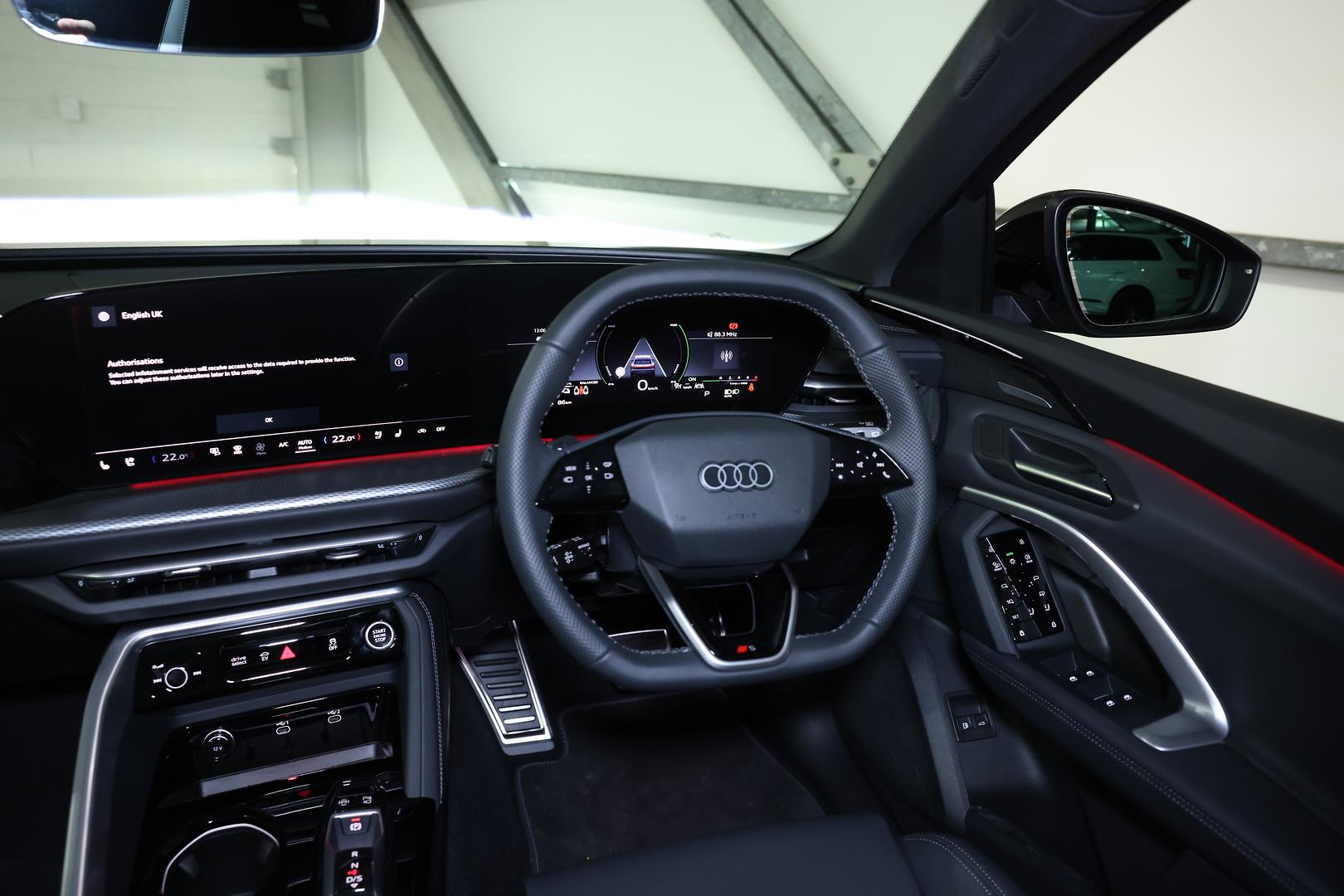 2025 AUDI Q5 GU MY25 E-HYBRID QUATTRO 270kW PHEV 7 SP AUTO S-TRONIC 4D SPORTBACK