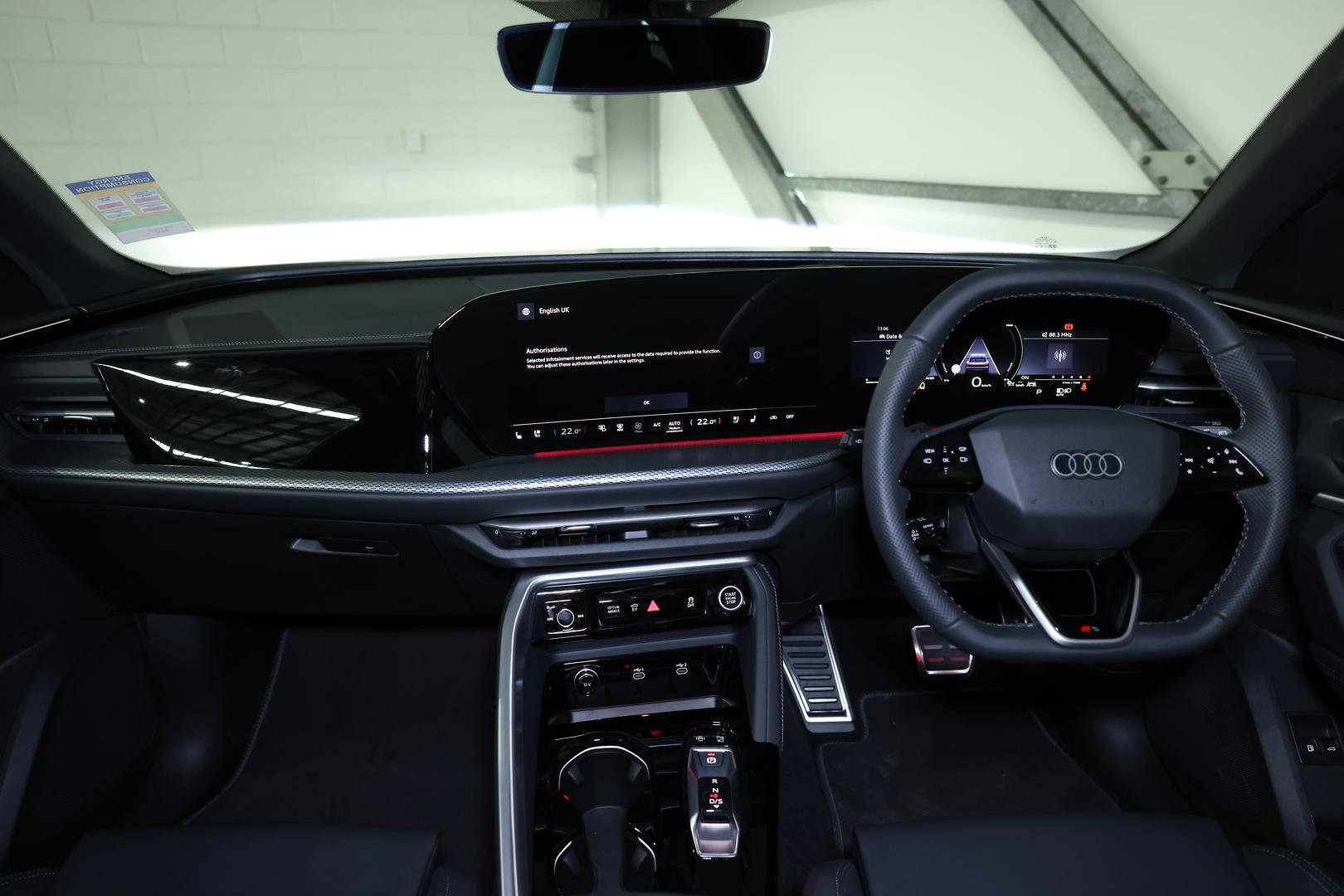 2025 AUDI Q5 GU MY25 E-HYBRID QUATTRO 270kW PHEV 7 SP AUTO S-TRONIC 4D SPORTBACK