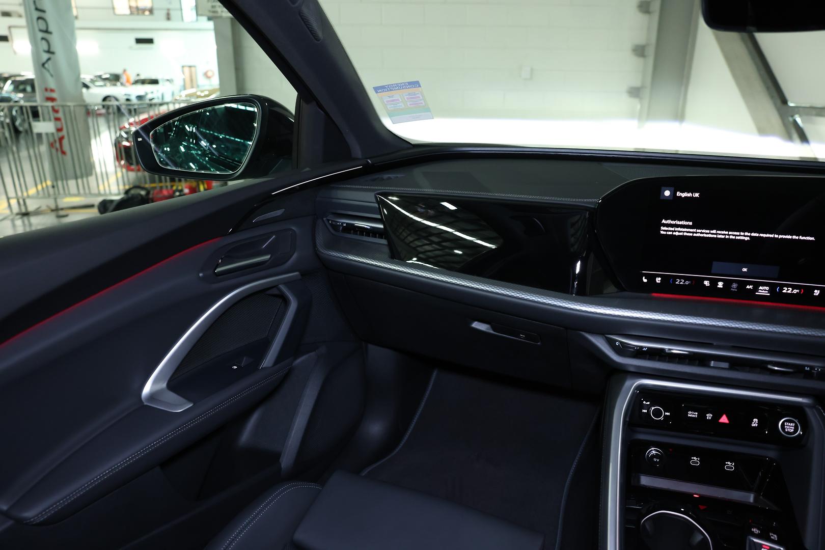 2025 AUDI Q5 GU MY25 E-HYBRID QUATTRO 270kW PHEV 7 SP AUTO S-TRONIC 4D SPORTBACK