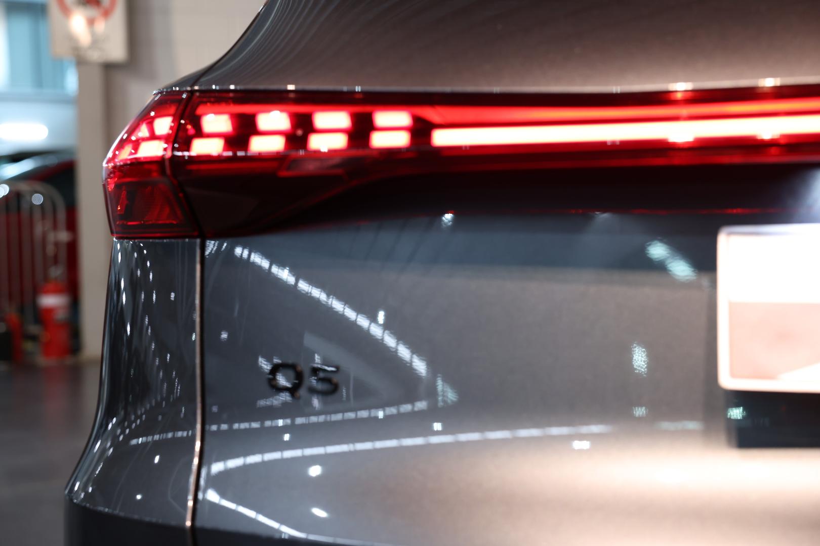 2025 AUDI Q5 GU MY25 E-HYBRID QUATTRO 270kW PHEV 7 SP AUTO S-TRONIC 4D SPORTBACK