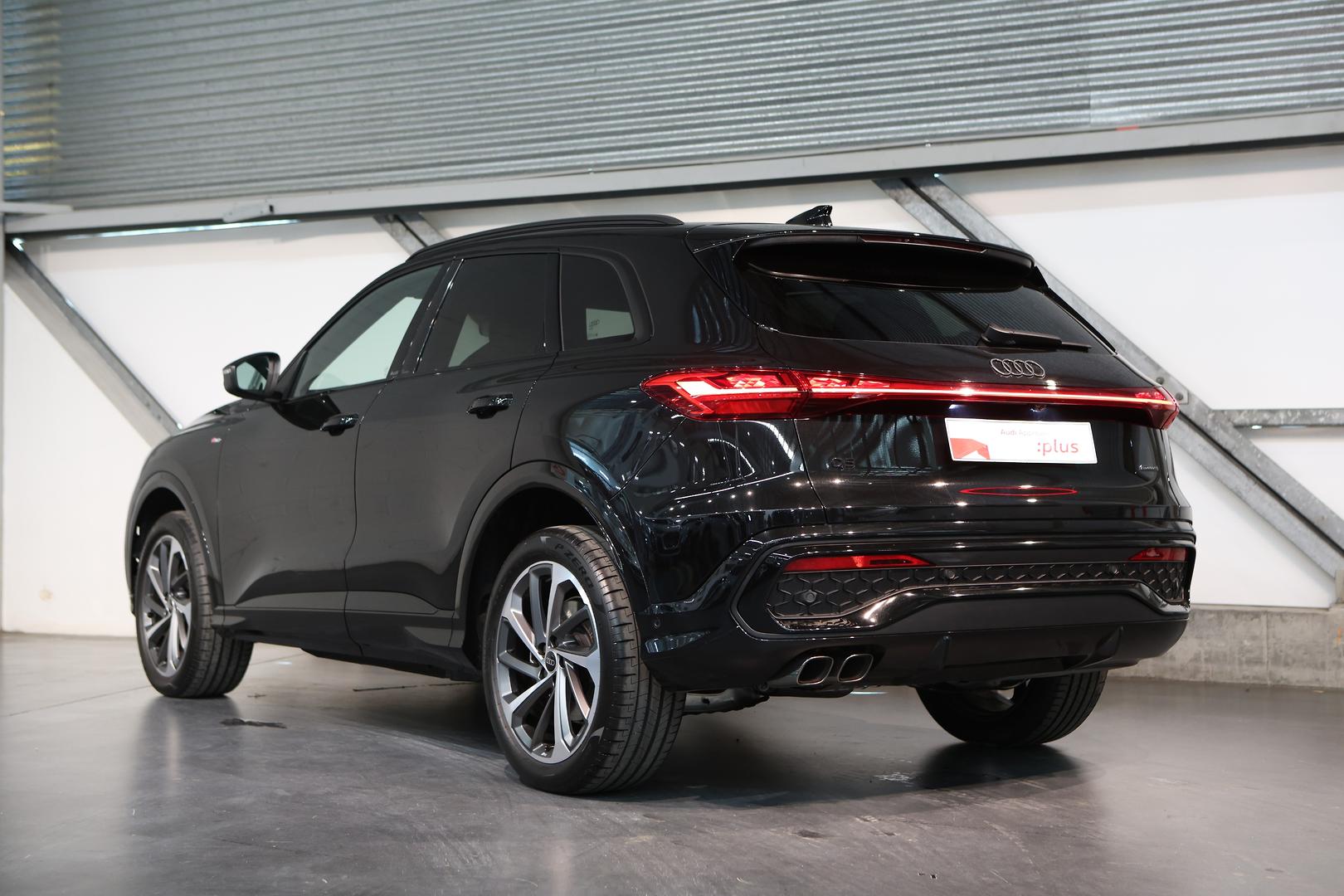 2025 AUDI Q5 FY-GU MY25 TDI QUATTRO SPORT 150kW 7 SP AUTO S-TRONIC 4D WAGON