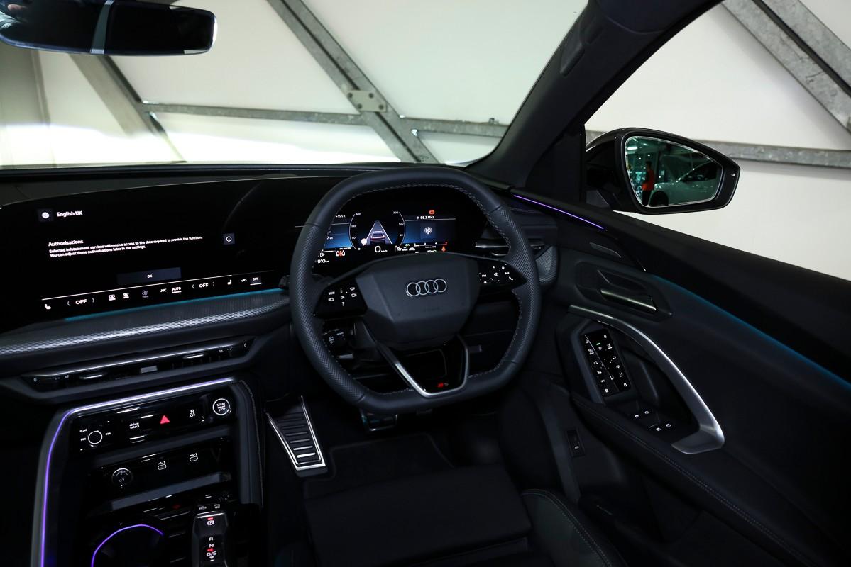 2025 AUDI Q5 FY-GU MY25 TDI QUATTRO 150kW 7 SP AUTO S-TRONIC 4D WAGON