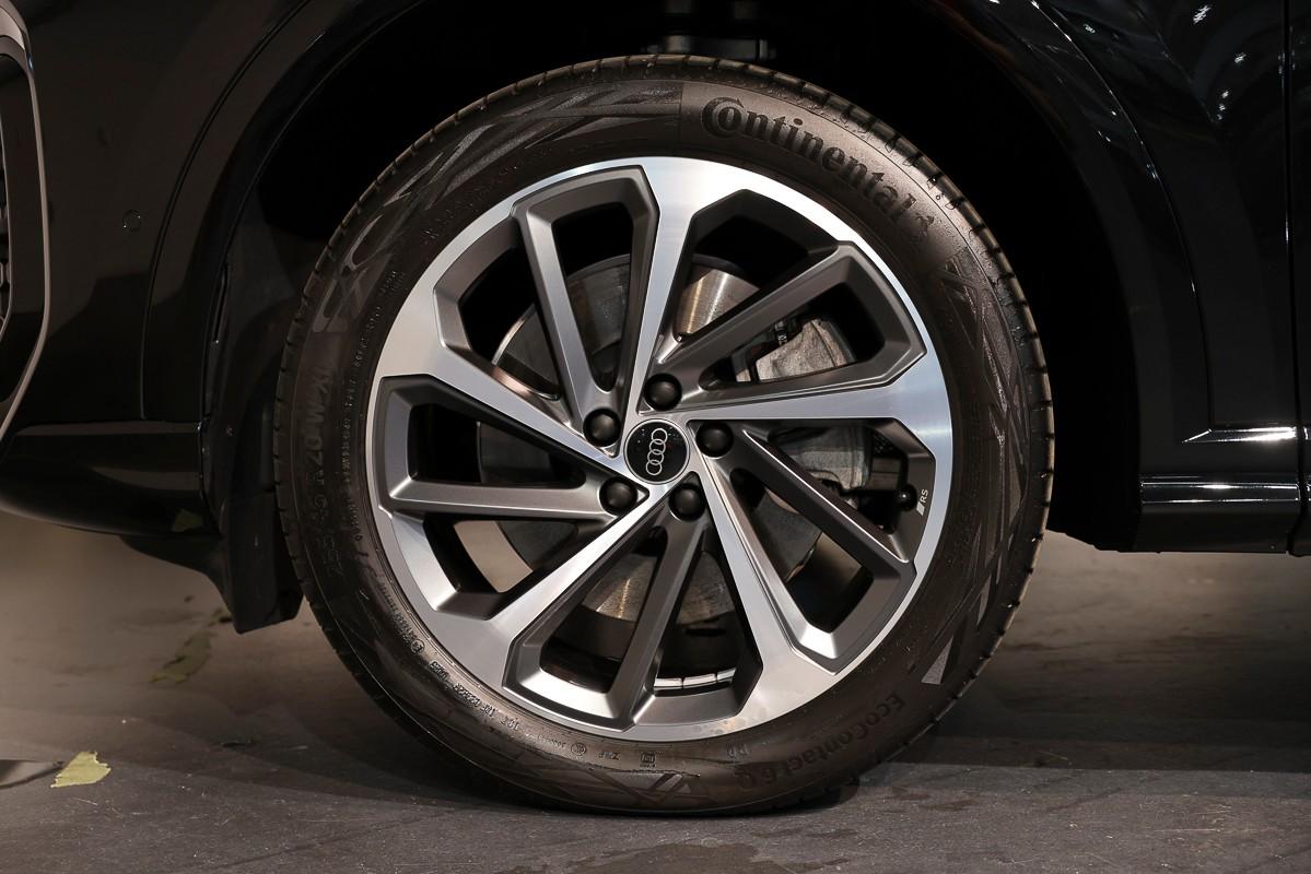 2025 AUDI Q5 FY-GU MY25 TDI QUATTRO 150kW 7 SP AUTO S-TRONIC 4D WAGON