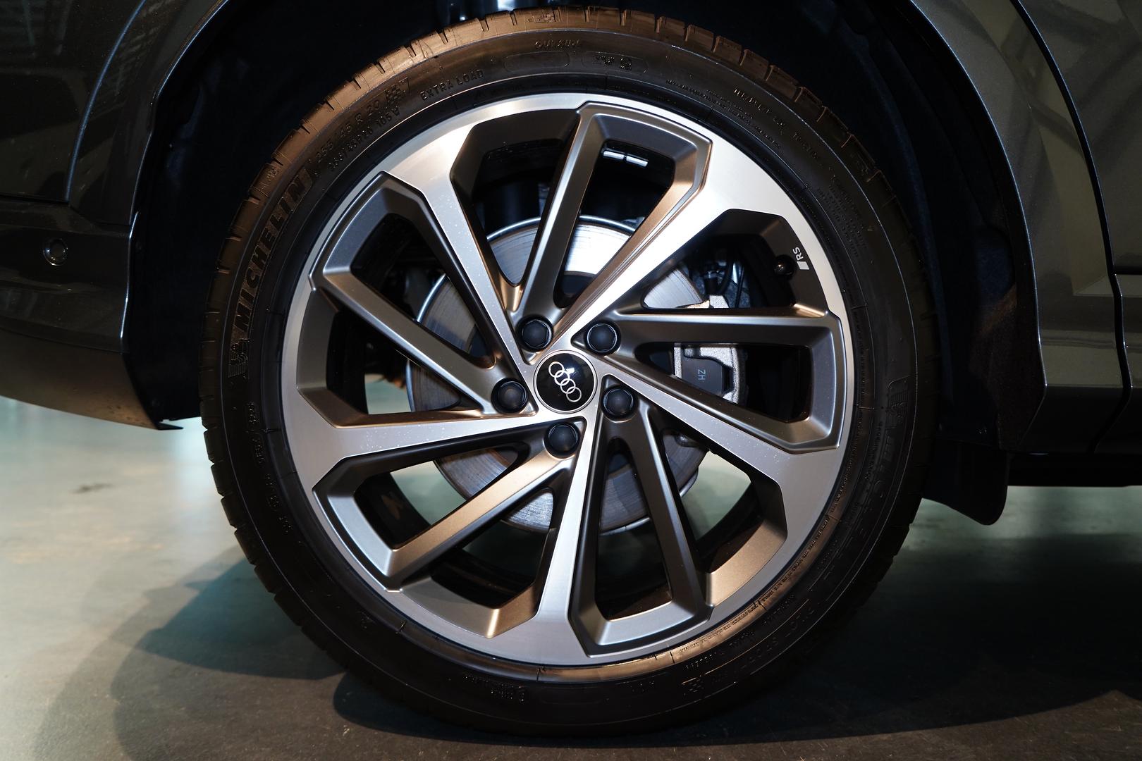 2025 AUDI Q5 FY-GU MY25 TFSI 150kW 7 SP AUTO S-TRONIC 4D WAGON