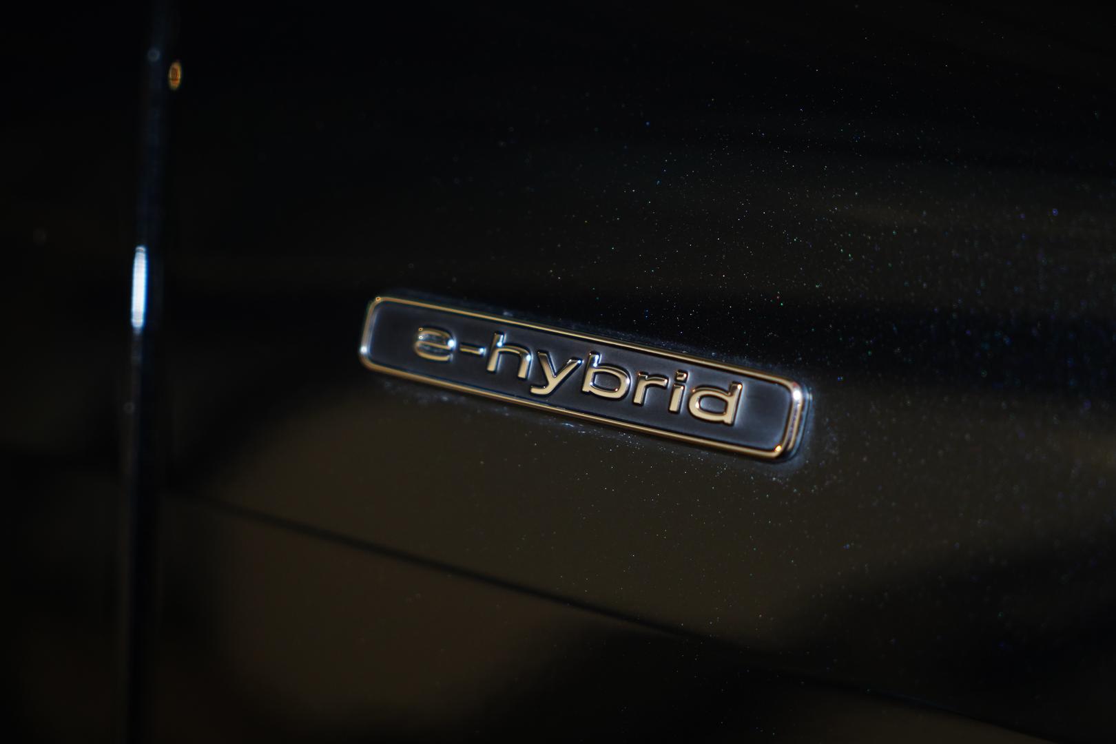 2025 AUDI Q5 GU MY25 E-HYBRID QUATTRO 270kW PHEV 7 SP AUTO S-TRONIC 4D WAGON