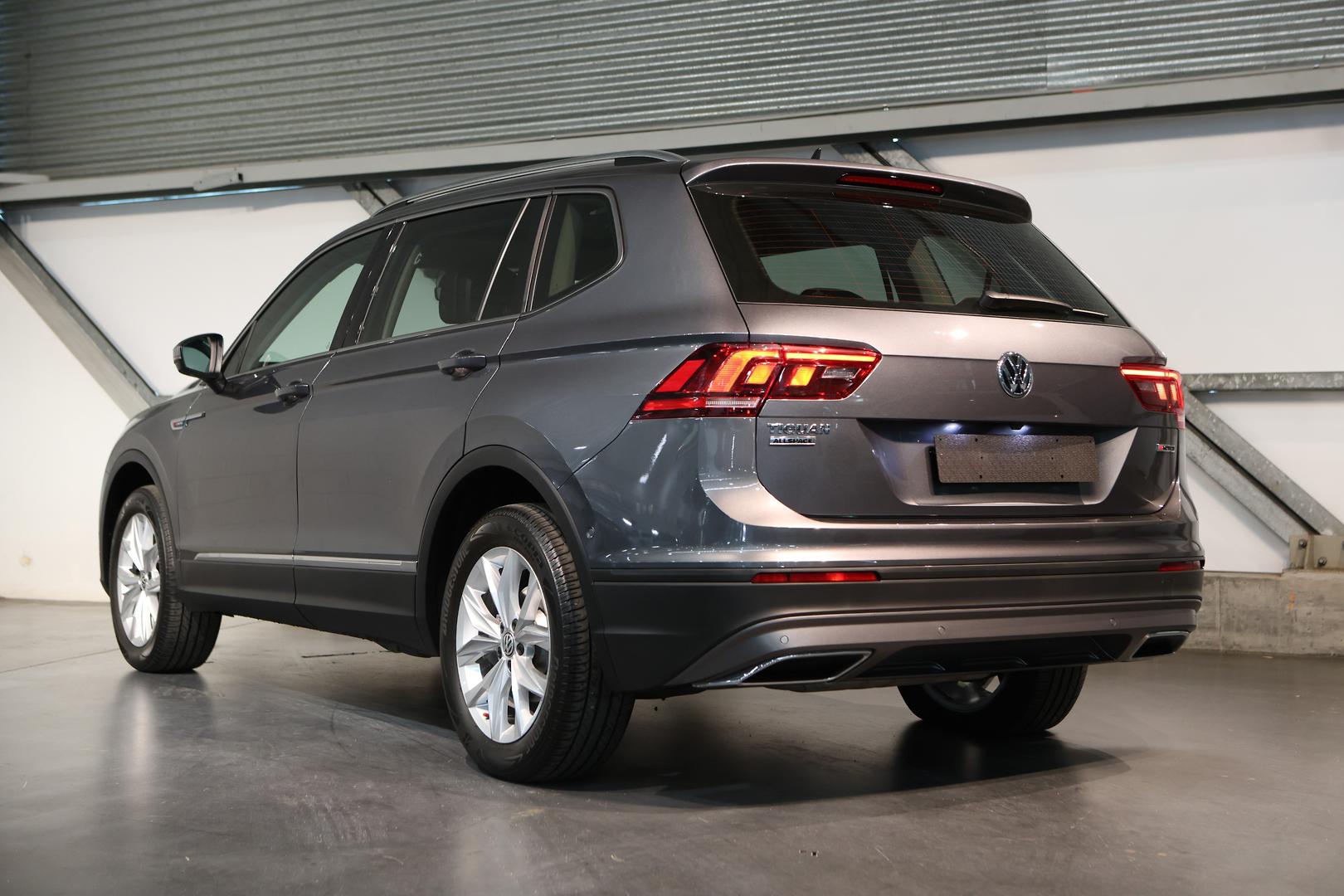 2018 VOLKSWAGEN TIGUAN 5NA MY18 ALLSPACE 132 TSI COMFORTLINE 7 SP AUTO DIRECT SHIFT 4D WAGON