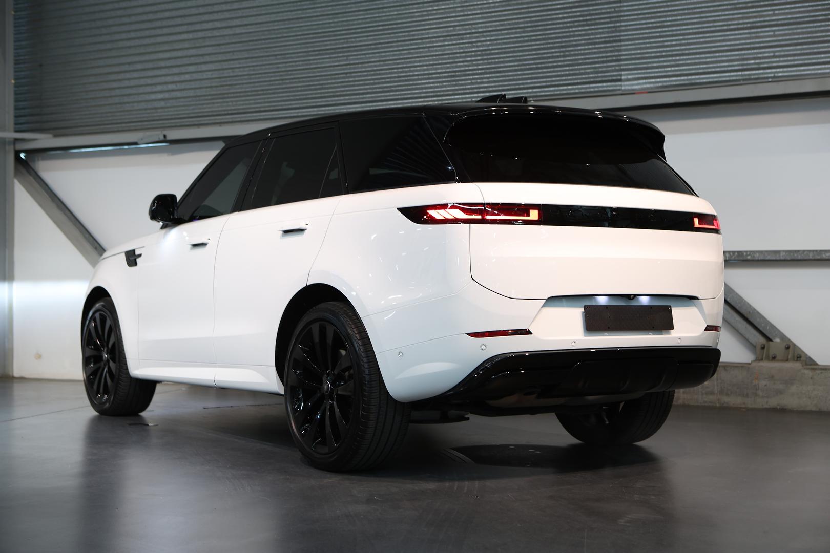 2023 LAND ROVER RANGE ROVER SPORT L461 MY23 D300 SE DYNAMIC (221kW) 8 SP AUTOMATIC 4D WAGON
