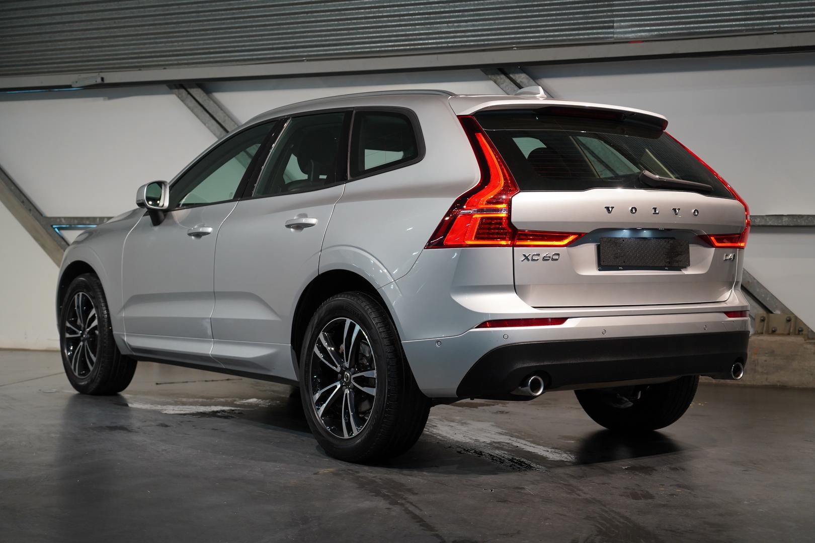 2018 VOLVO XC60 246 MY19 D4 MOMENTUM (AWD) 8 SP AUTOMATIC GEARTRONIC 4D WAGON