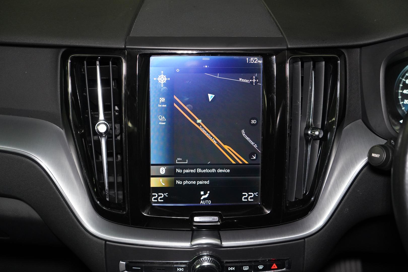 2018 VOLVO XC60 246 MY19 D4 MOMENTUM (AWD) 8 SP AUTOMATIC GEARTRONIC 4D WAGON