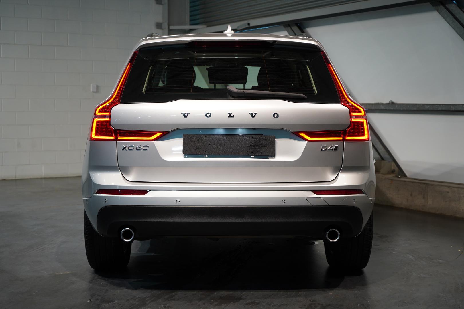 2018 VOLVO XC60 246 MY19 D4 MOMENTUM (AWD) 8 SP AUTOMATIC GEARTRONIC 4D WAGON