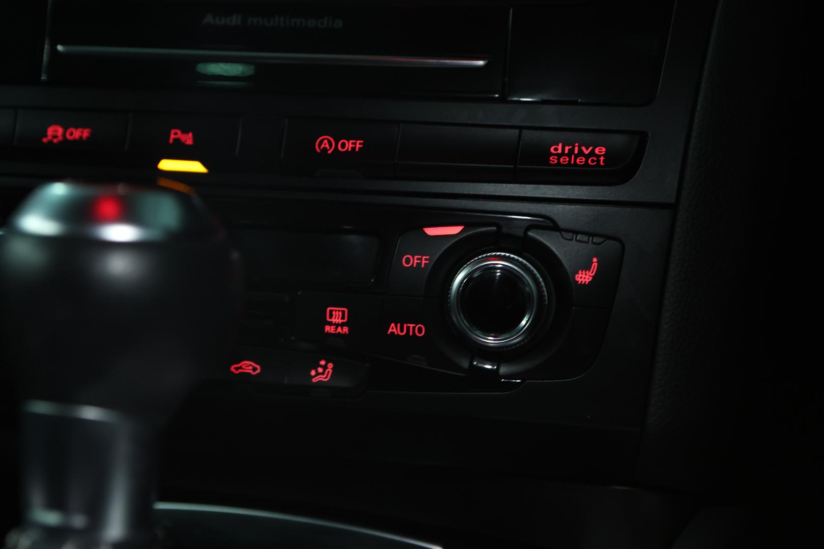 2015 AUDI SQ5 8R MY15 3.0 TDI QUATTRO 8 SP AUTOMATIC 5D WAGON