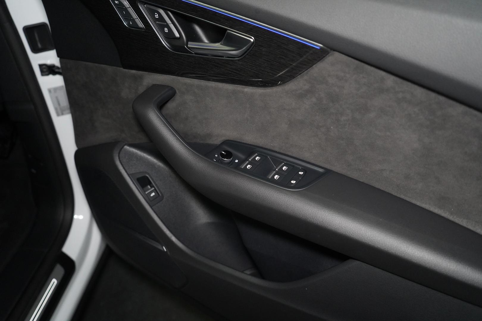 2020 AUDI Q8 4M MY20 50 TDI QUATTRO MHEV 8 SP AUTOMATIC TIPTRONIC 4D WAGON