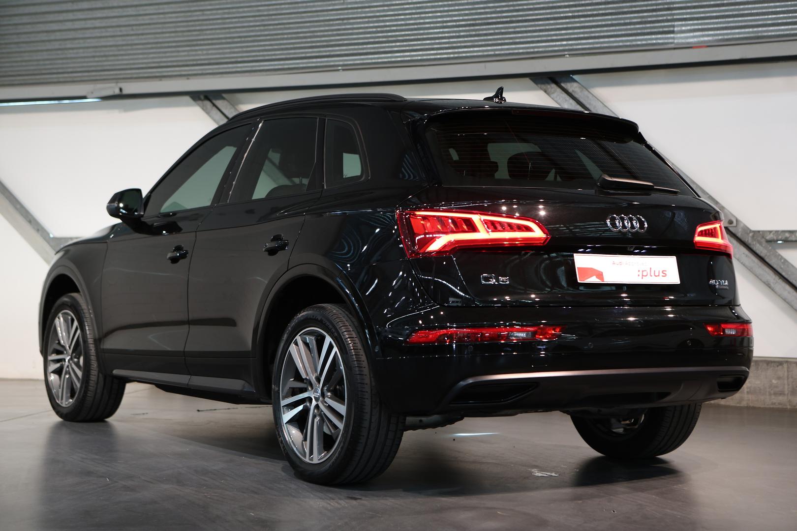 2019 AUDI Q5 FY MY19A 40 TDI QUATTRO SPORT 7 SP AUTO S-TRONIC 4D WAGON