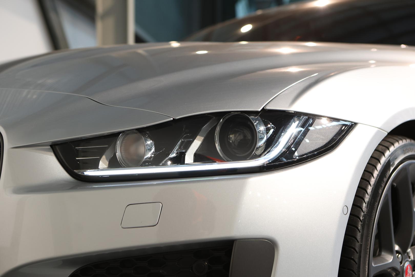 2018 JAGUAR XE X760 MY19 30t (221kW) 300 SPORT 8 SP AUTOMATIC 4D SEDAN