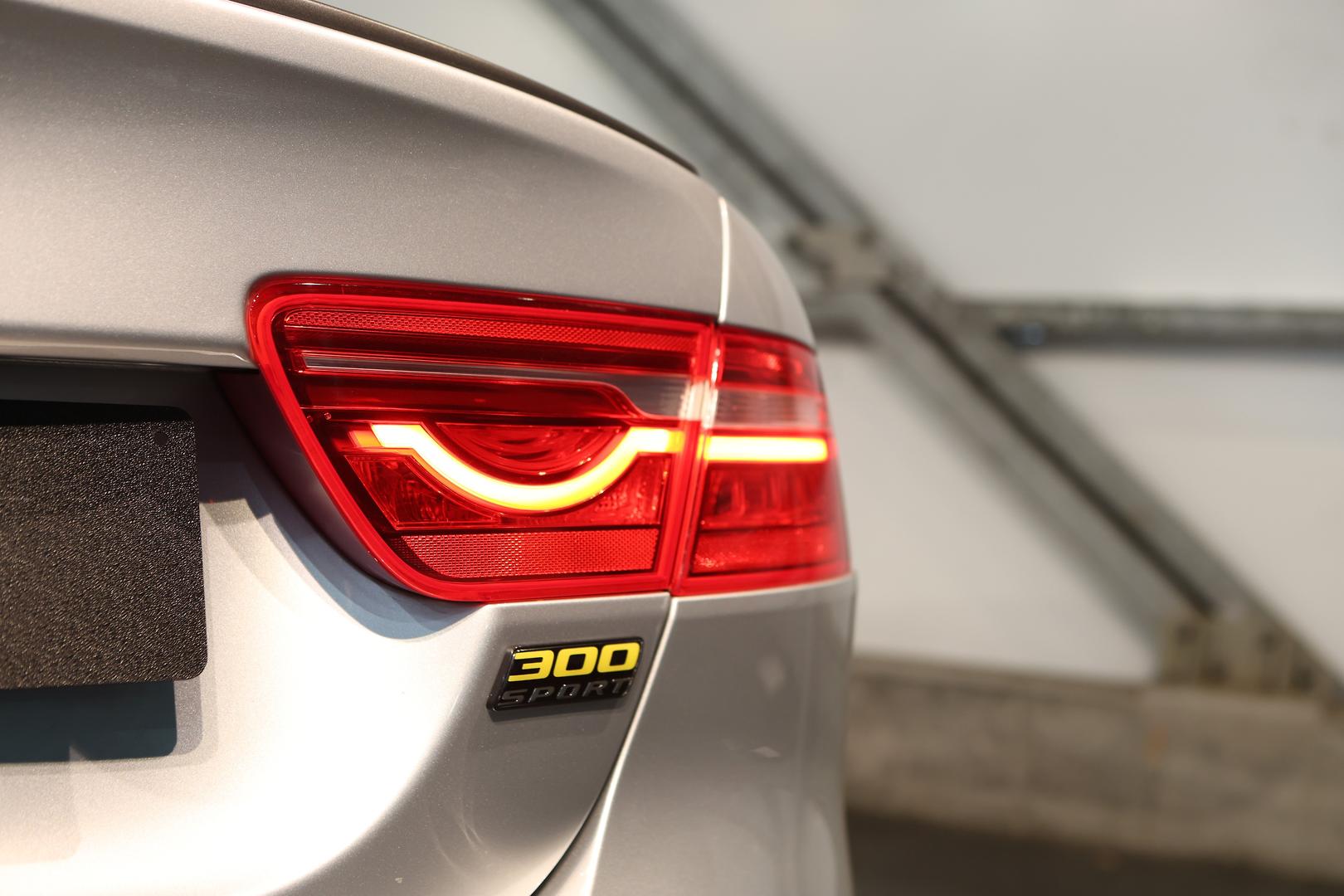 2018 JAGUAR XE X760 MY19 30t (221kW) 300 SPORT 8 SP AUTOMATIC 4D SEDAN