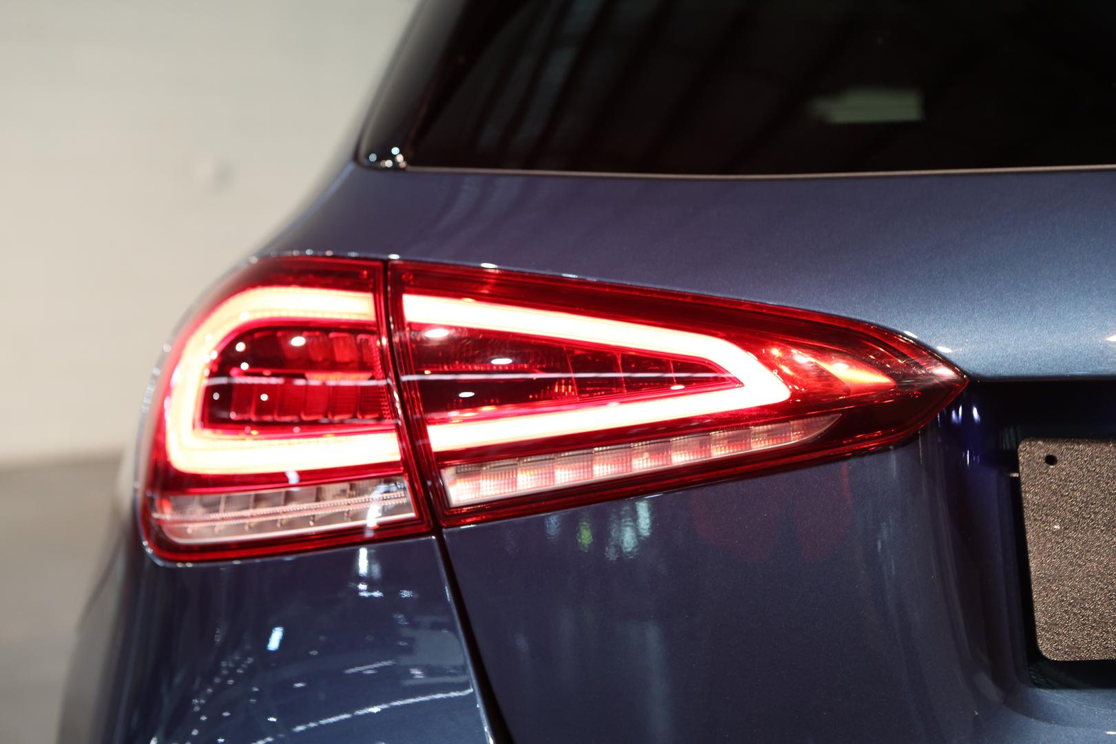 2022 MERCEDES-BENZ A180 W177 MY22 7 SP AUTO DUAL CLUTCH 5D HATCHBACK
