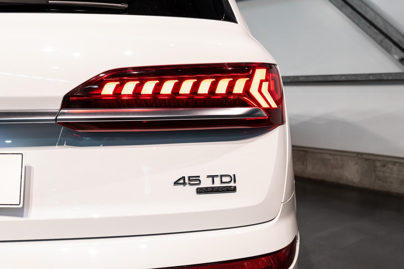 2021 AUDI Q7 4M MY20 45 TDI QUATTRO MHEV 8 SP AUTOMATIC TIPTRONIC 4D WAGON