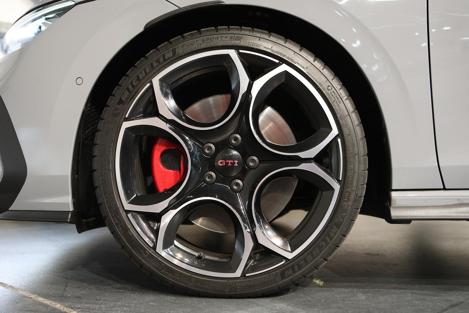 2025 VOLKSWAGEN GOLF 8.5 MY25 GTI 7 SP AUTO DIRECT SHIFT 5D HATCHBACK