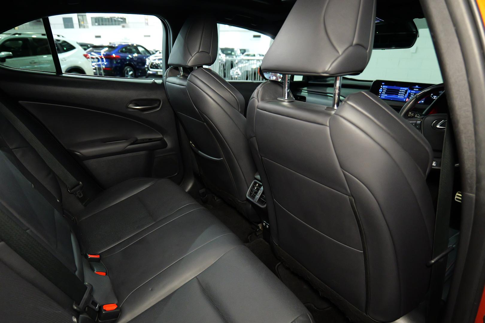 2019 LEXUS UX200 MZAA10R F SPORT CONTINUOUS VARIABLE 4D WAGON
