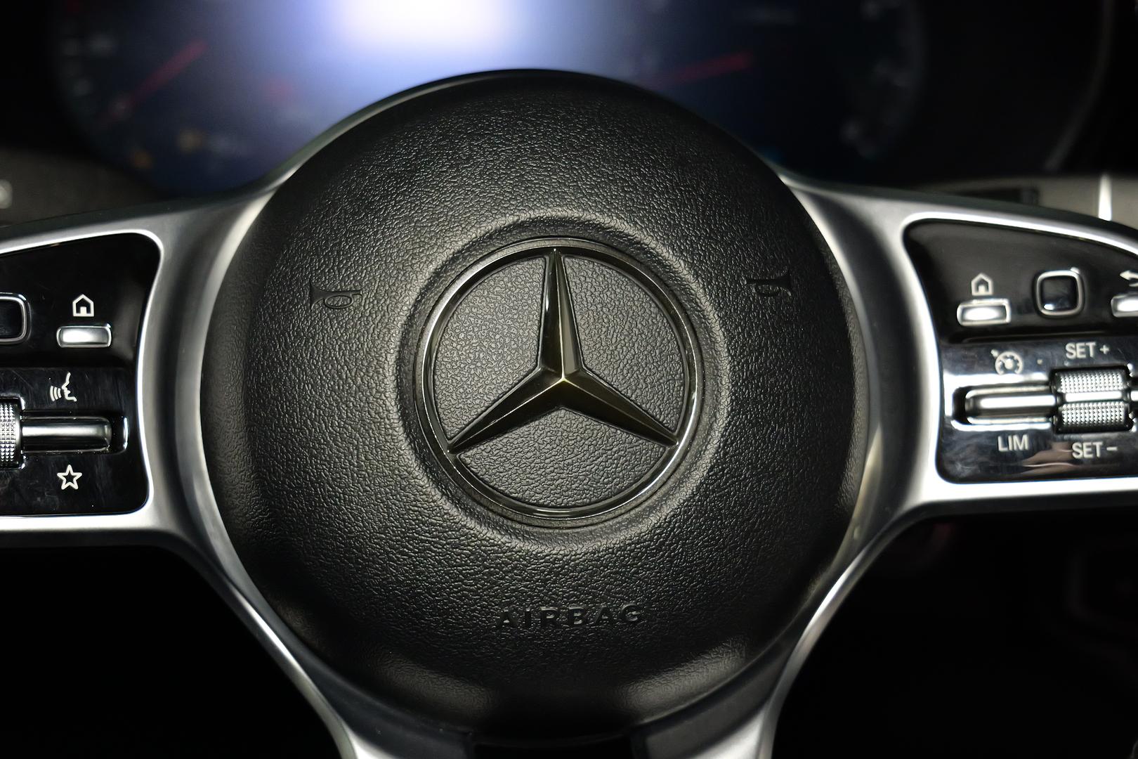 2018 MERCEDES-BENZ C200 205 MY19 EQ (HYBRID) 9 SP AUTOMATIC G-TRONIC 4D SEDAN