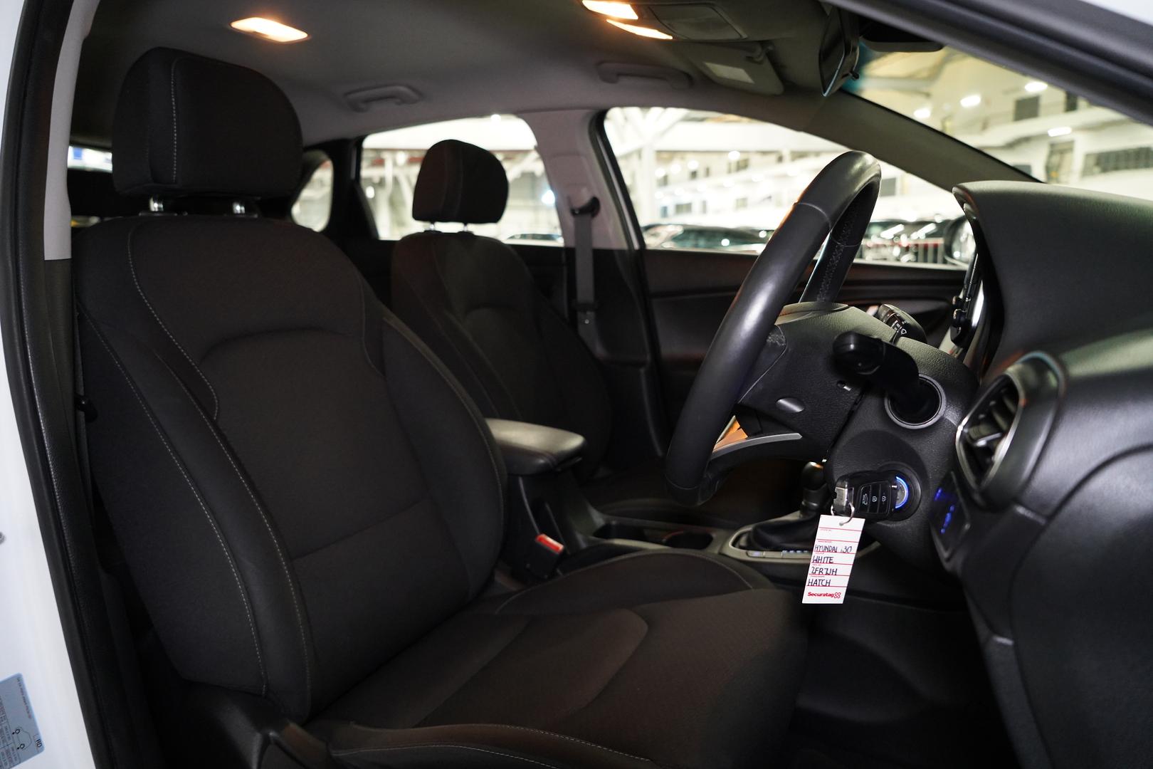 2020 HYUNDAI i30 PD.V4 MY21 ACTIVE 6 SP AUTOMATIC 4D HATCHBACK