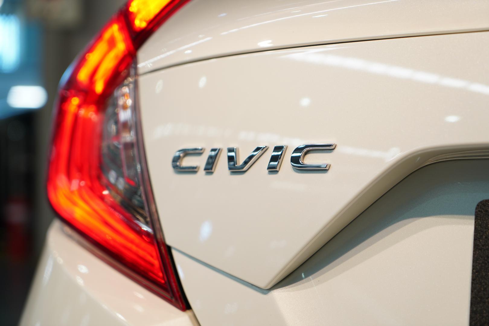 2018 HONDA CIVIC MY17 VTi-S CONTINUOUS VARIABLE 4D SEDAN