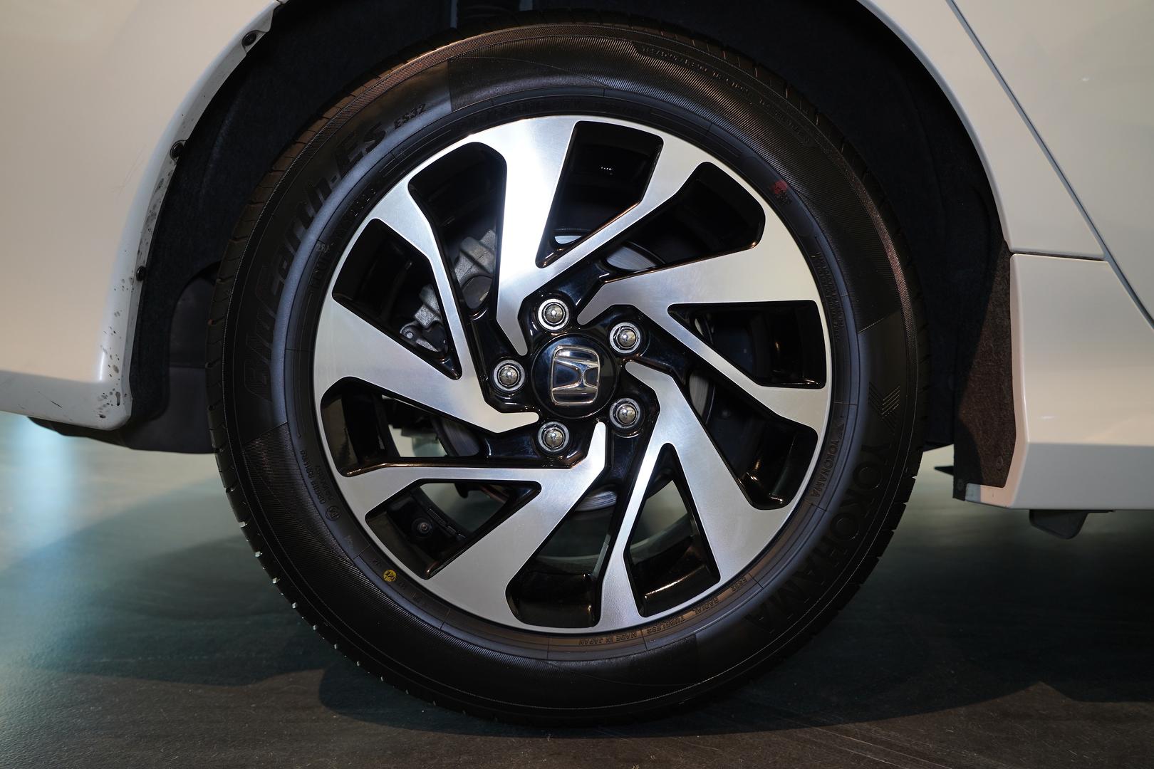 2018 HONDA CIVIC MY17 VTi-S CONTINUOUS VARIABLE 4D SEDAN